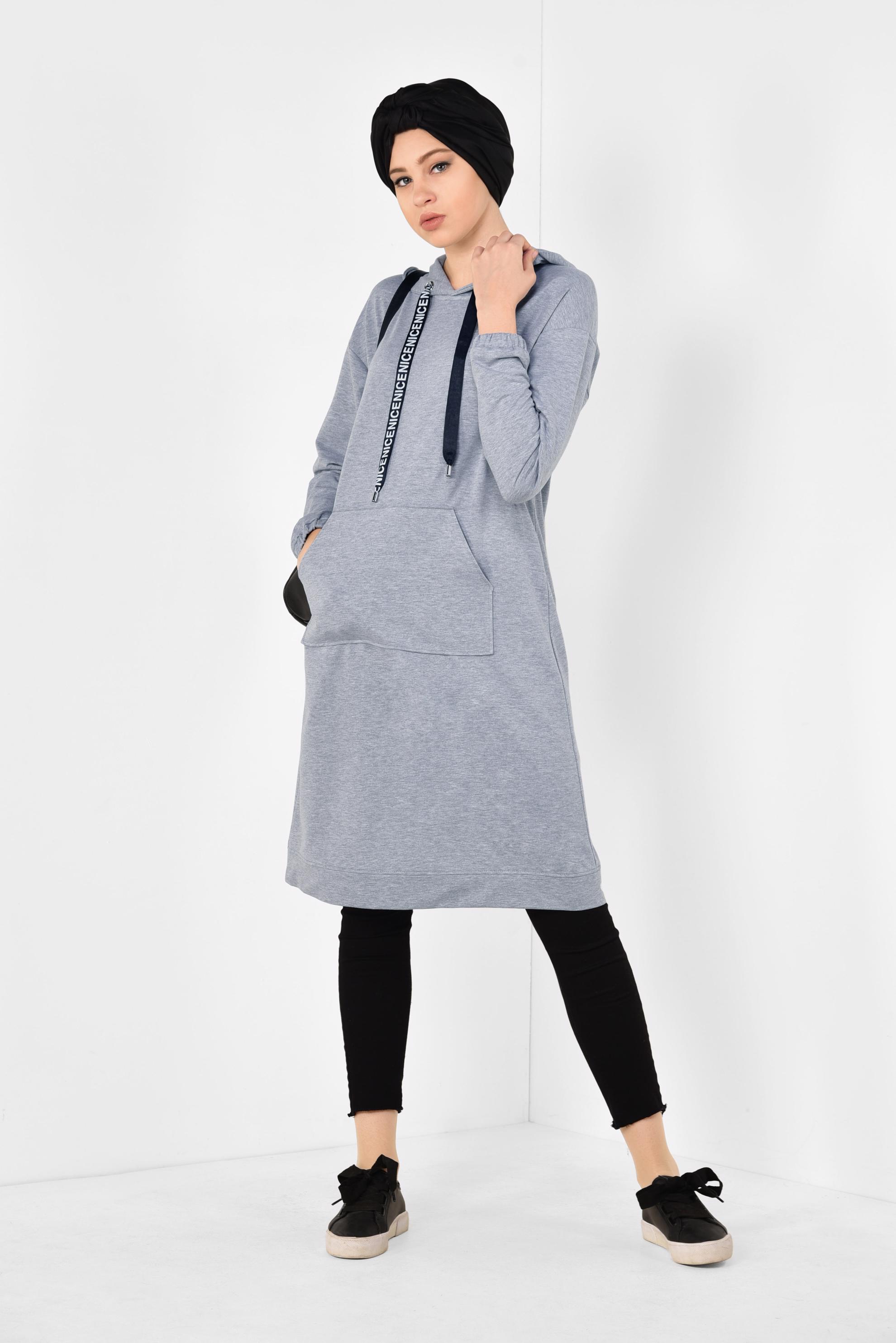 Tesettür giyim GRİ CEP DETAYLI KAPÜŞONLU SPOR TUNİK 4872 