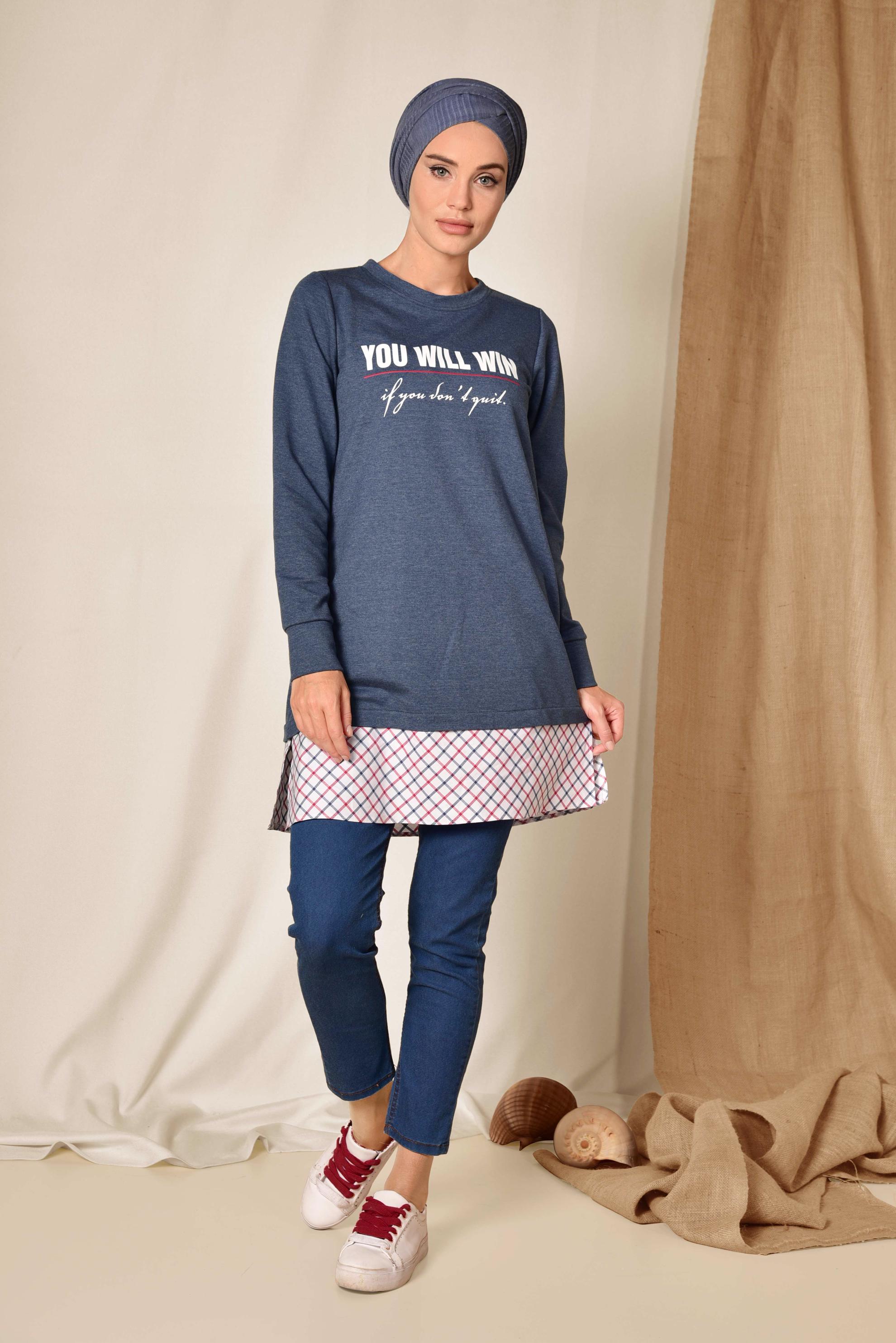 Tesettür giyim LACİVERT ETEK UCU EKOSE DESENLİ YAZI BASKILI EŞOFMAN TUNİK 4895