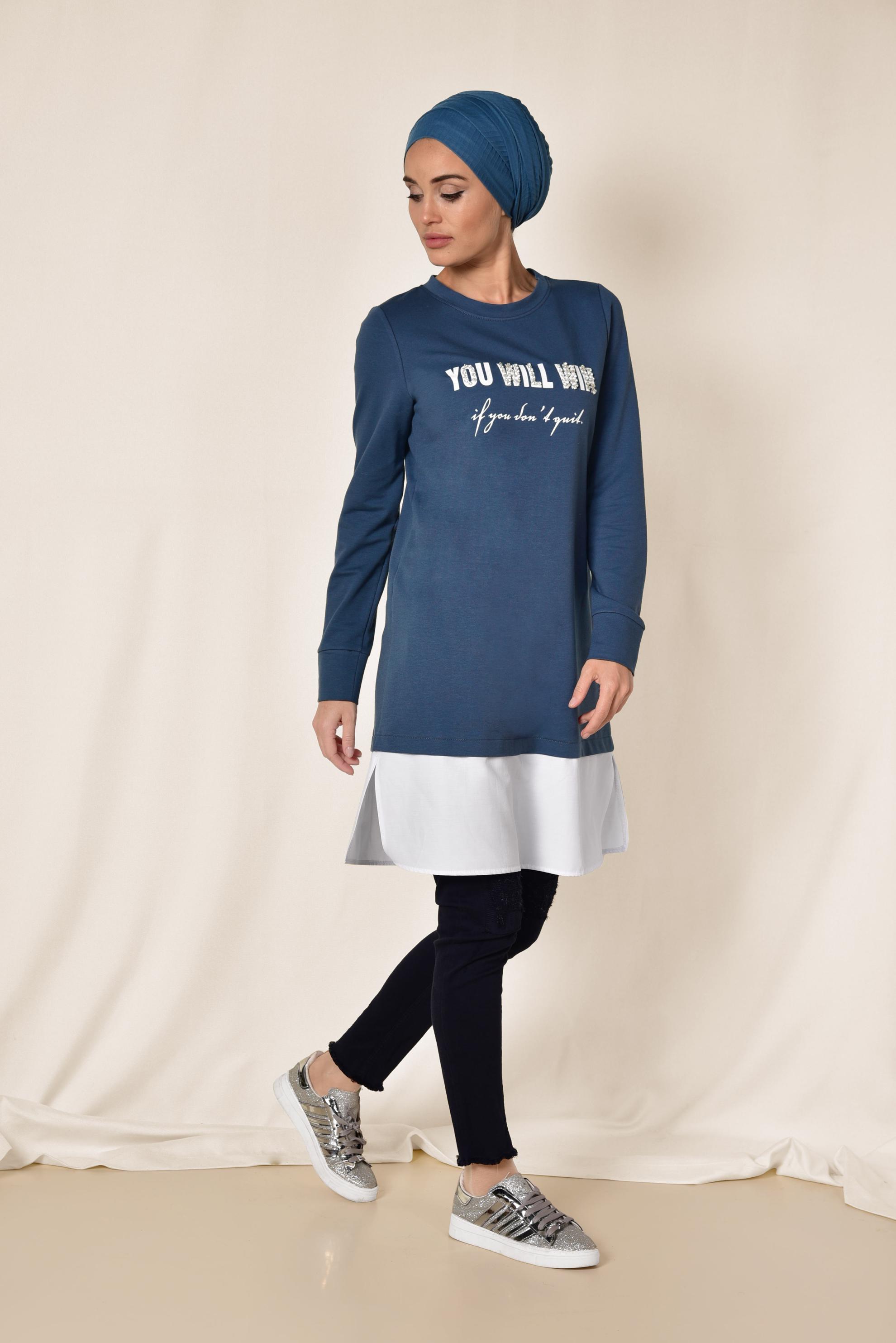 Tesettür giyim LACİVERT TAŞ İŞLEMELİ YAZILI ASİMETRİK EŞOFMAN TUNİK 4897