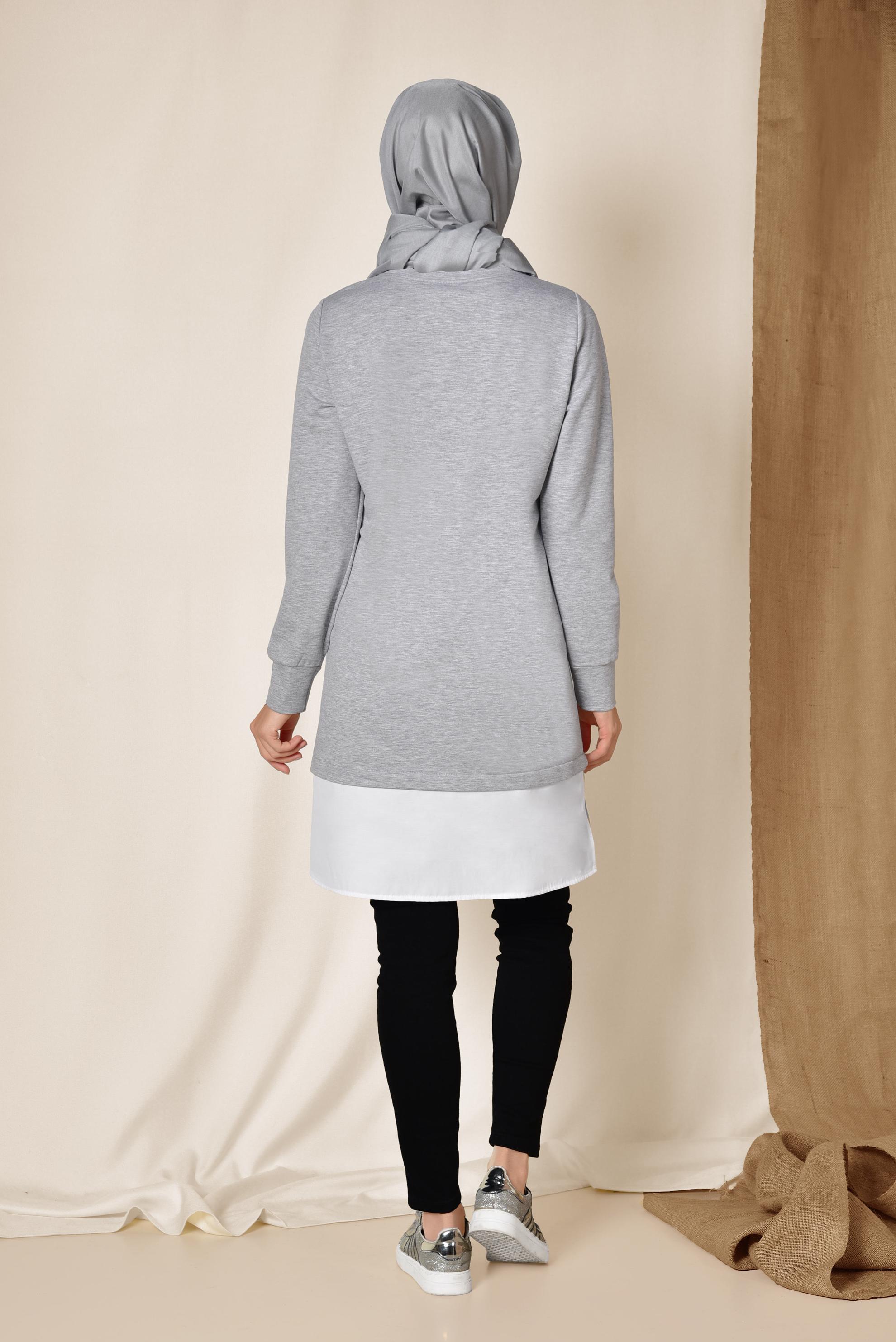 Tesettür giyim GRİ TAŞ İŞLEMELİ YAZILI ASİMETRİK EŞOFMAN TUNİK 4897