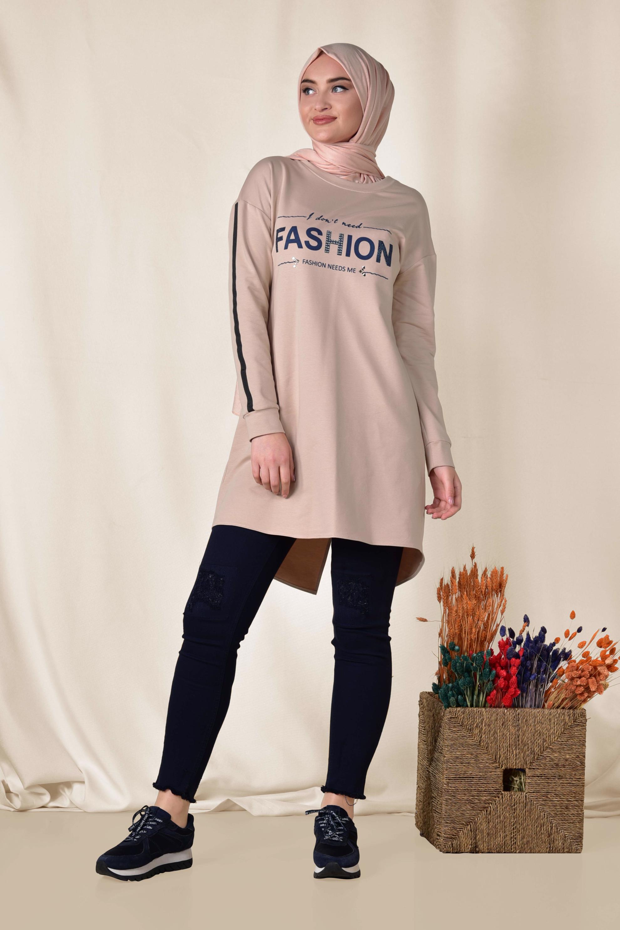 Tesettür giyim PUDRA ŞERİT VE YAZI DETAYLI EŞOFMAN TUNİK 4898