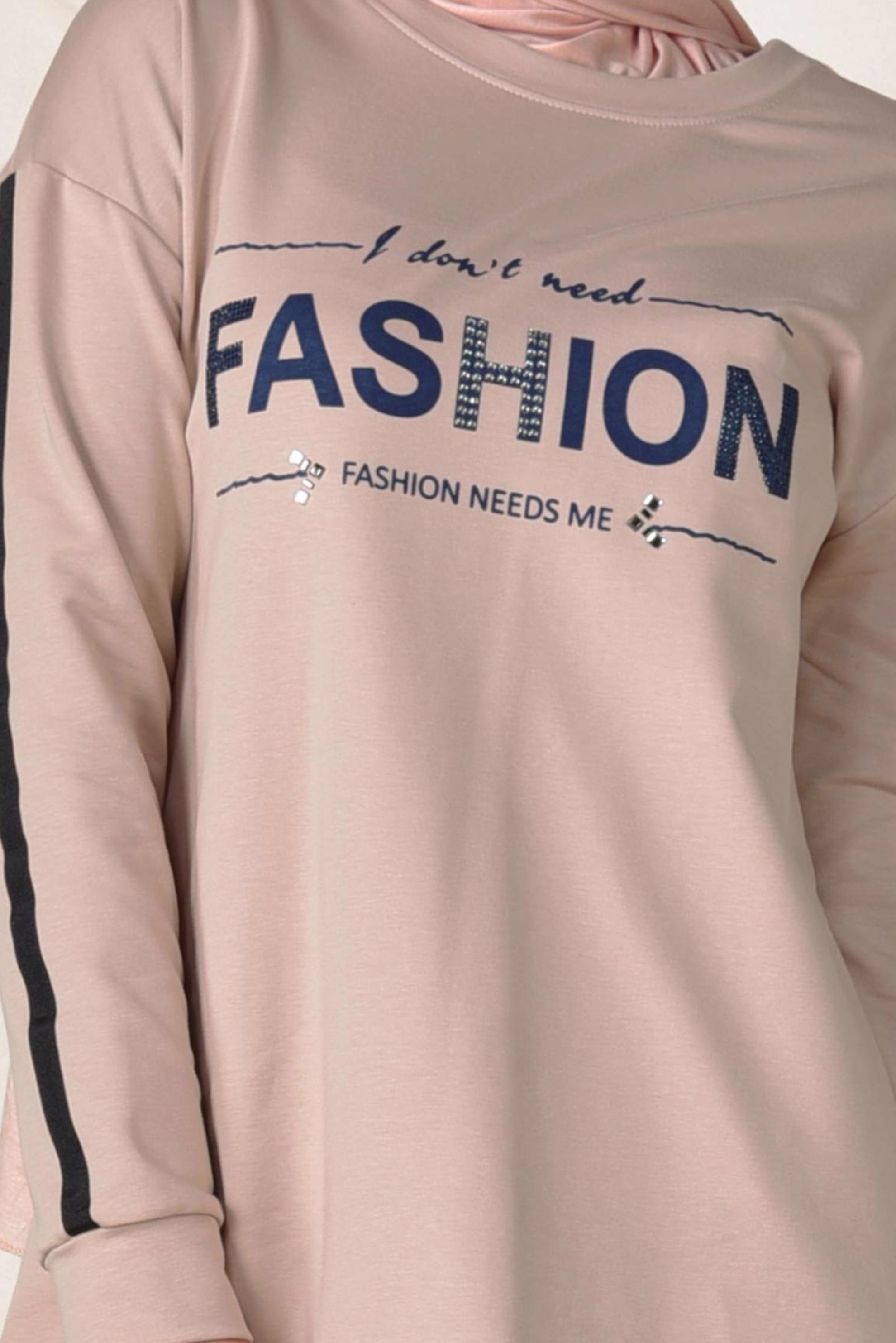 Tesettür giyim PUDRA ŞERİT VE YAZI DETAYLI EŞOFMAN TUNİK 4898