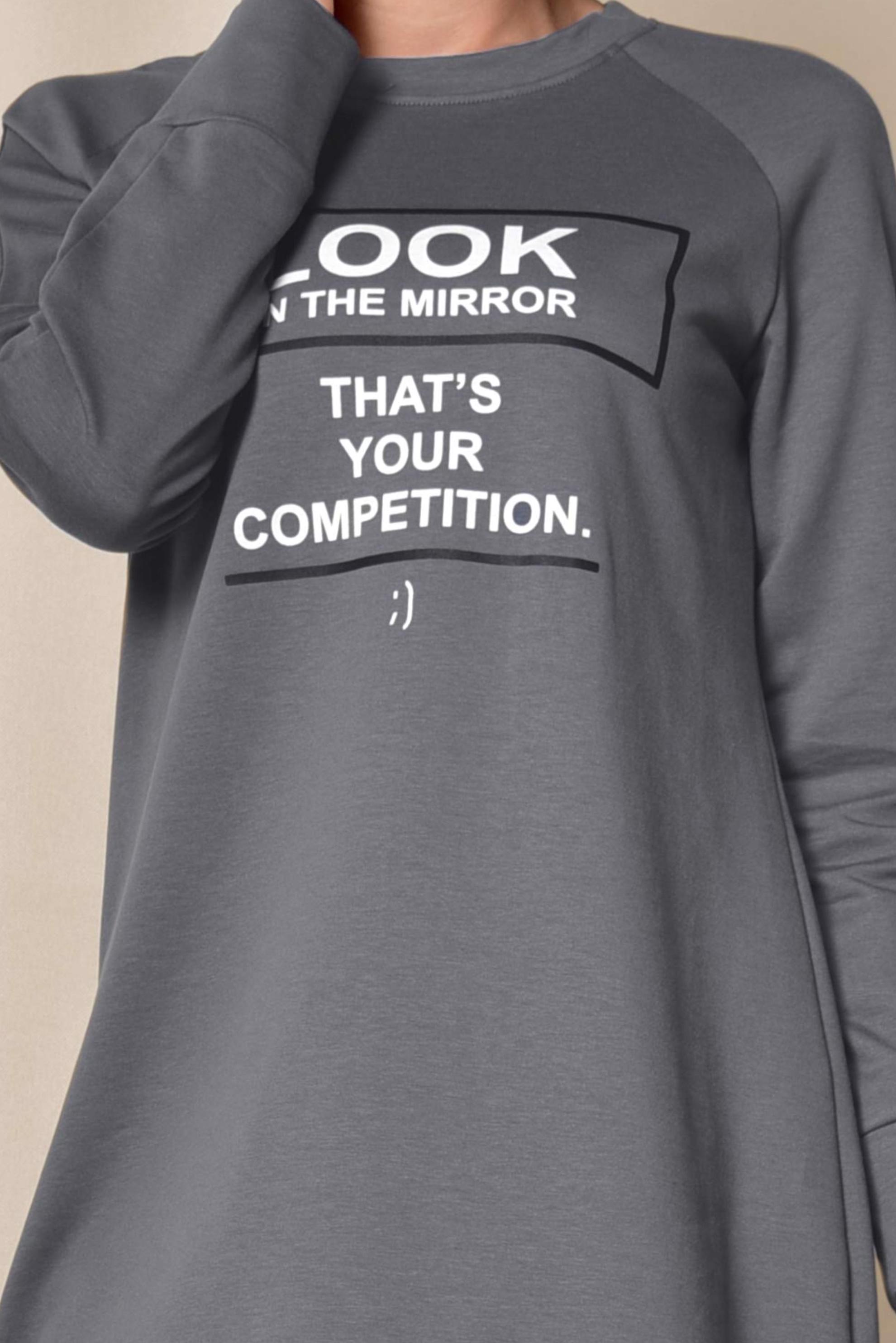 Tesettür giyim GRİ YAZI BASKILI EŞOFMAN TUNİK 4900