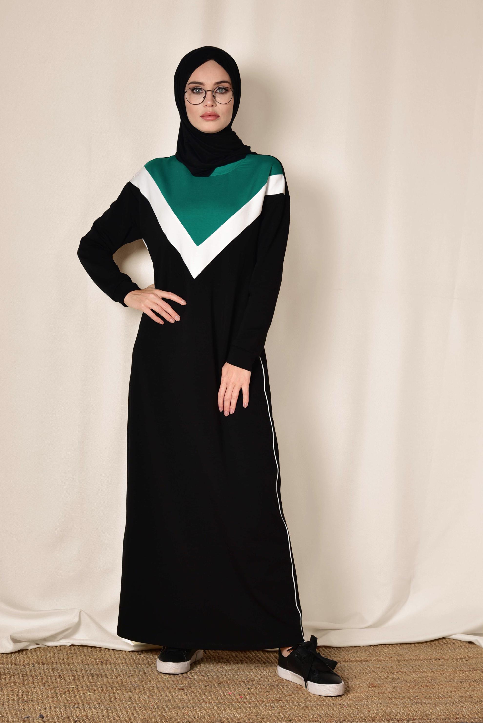 Tesettür giyim SİYAH ÇİZGİLİ EŞOFMAN ELBİSE 4954