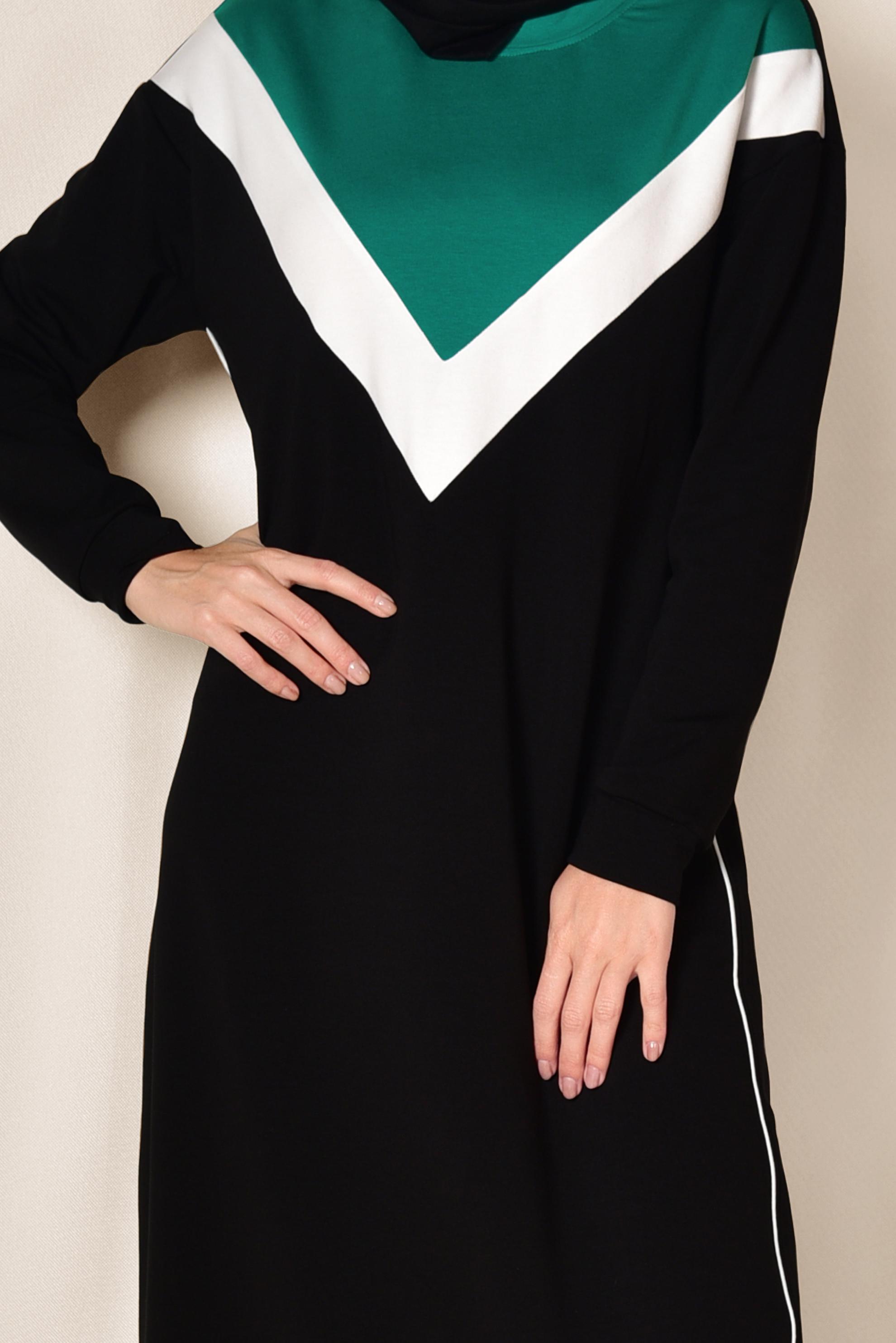 Tesettür giyim SİYAH ÇİZGİLİ EŞOFMAN ELBİSE 4954