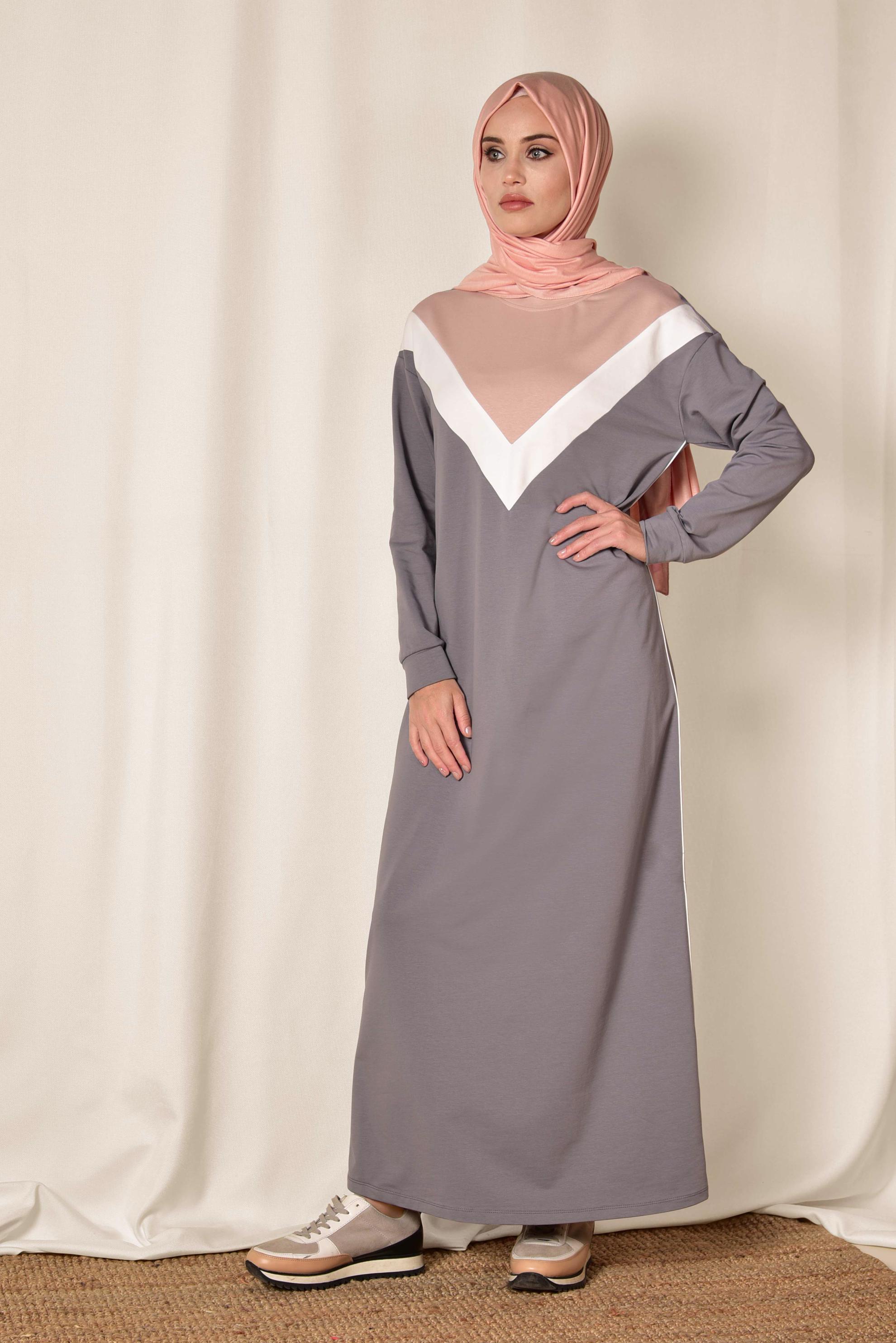 Tesettür giyim GRİ ÇİZGİLİ EŞOFMAN ELBİSE 4954