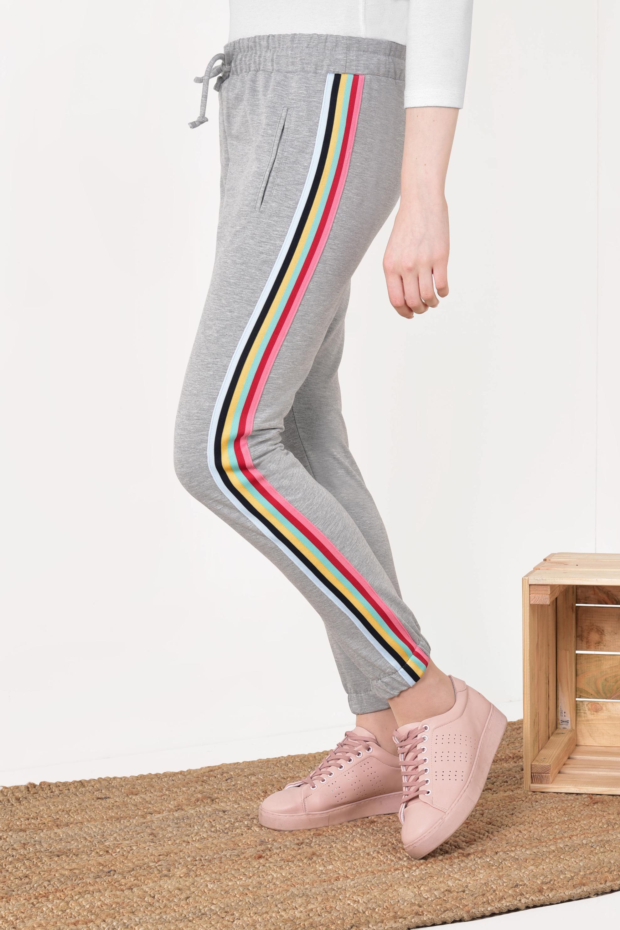 Tesettür giyim GRİ RENKLİ ŞERİTLİ EŞOFMAN ALTI 7590