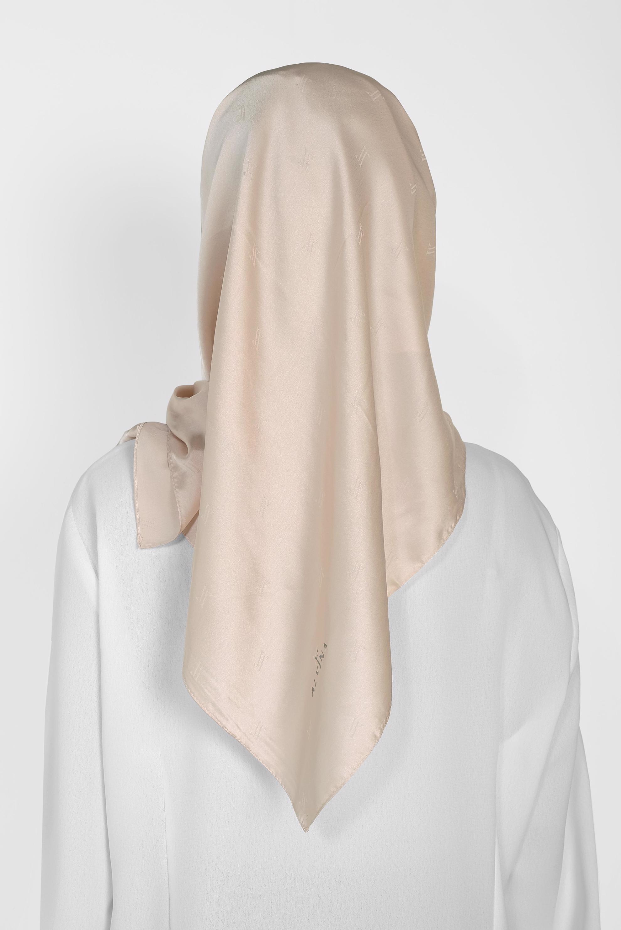 Tesettür giyim BEJ 9960 ALVİNA LOGOLU İPEKSİ EŞARP