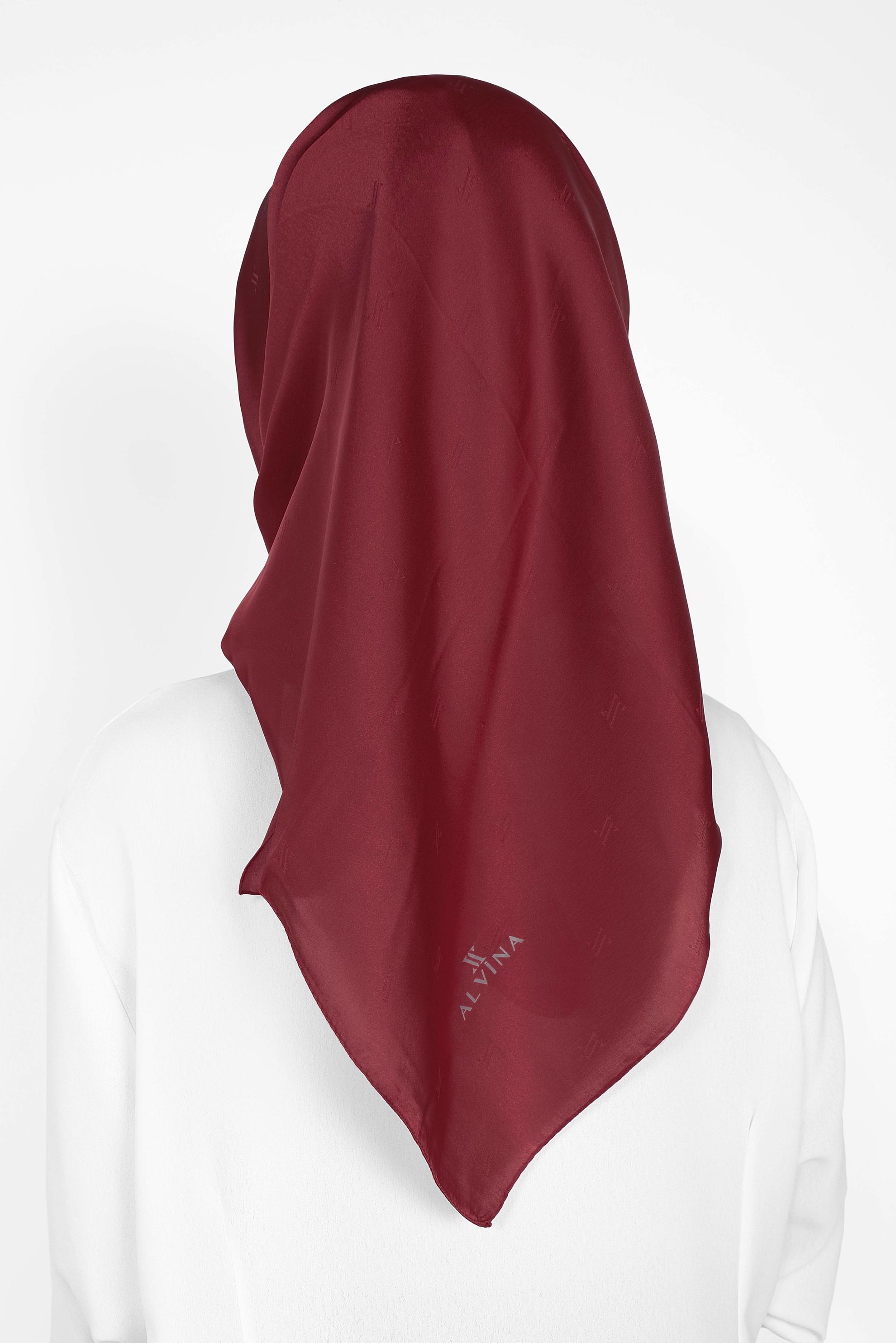 Tesettür giyim BORDO 9960 ALVİNA LOGOLU İPEKSİ EŞARP