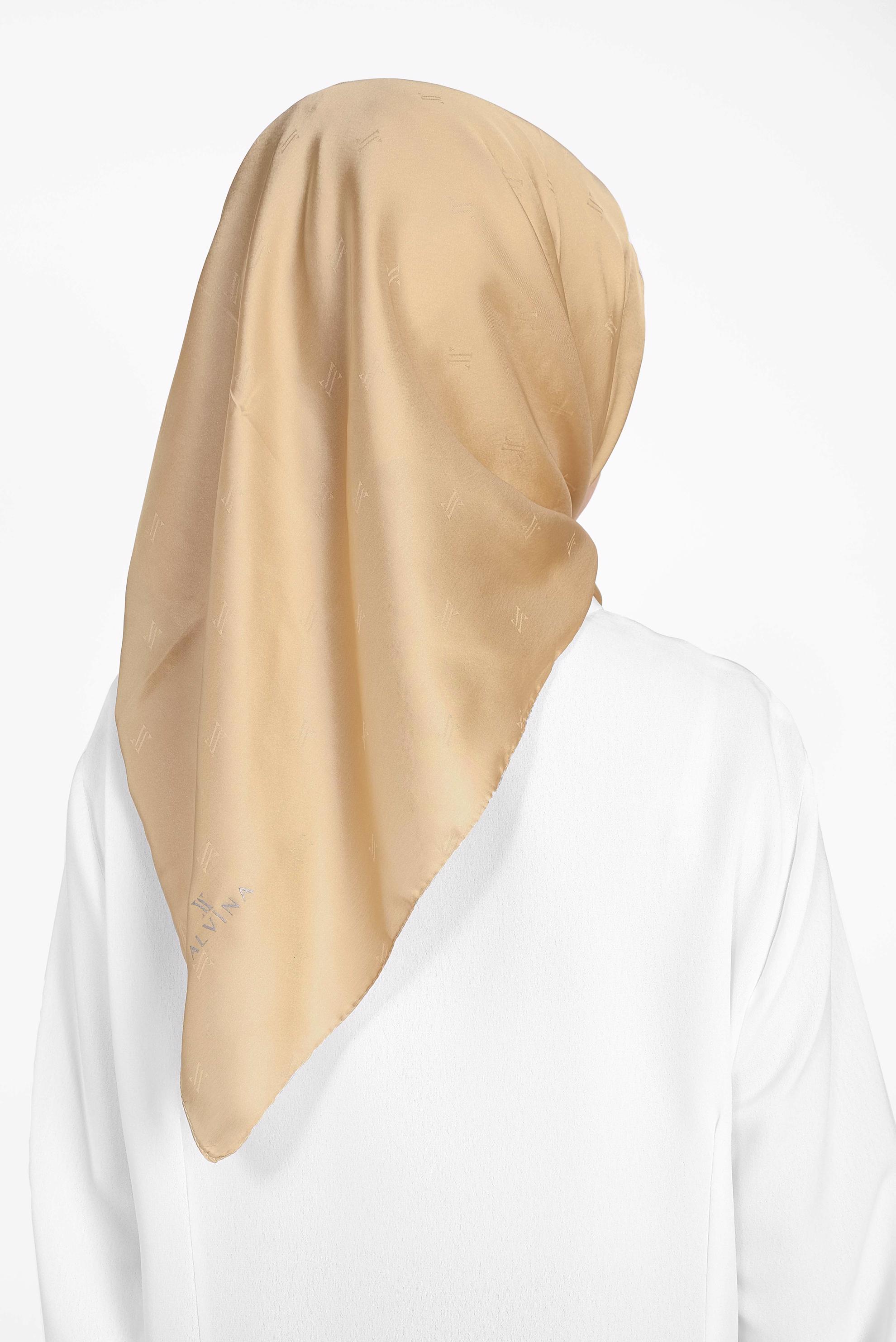 Tesettür giyim ALTIN 9960 ALVİNA LOGOLU İPEKSİ EŞARP