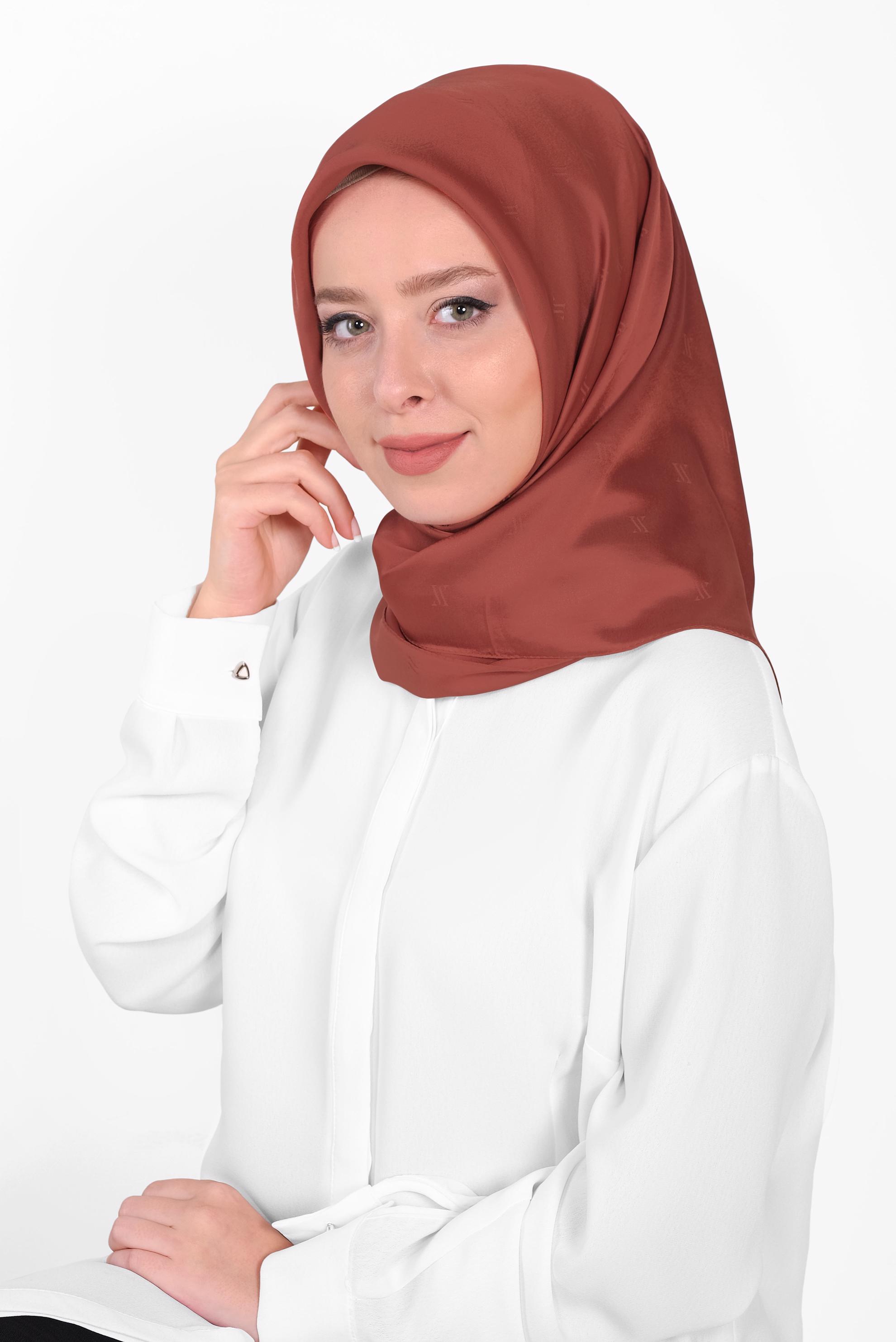 Tesettür giyim TURUNCU 9960 ALVİNA LOGOLU İPEKSİ EŞARP