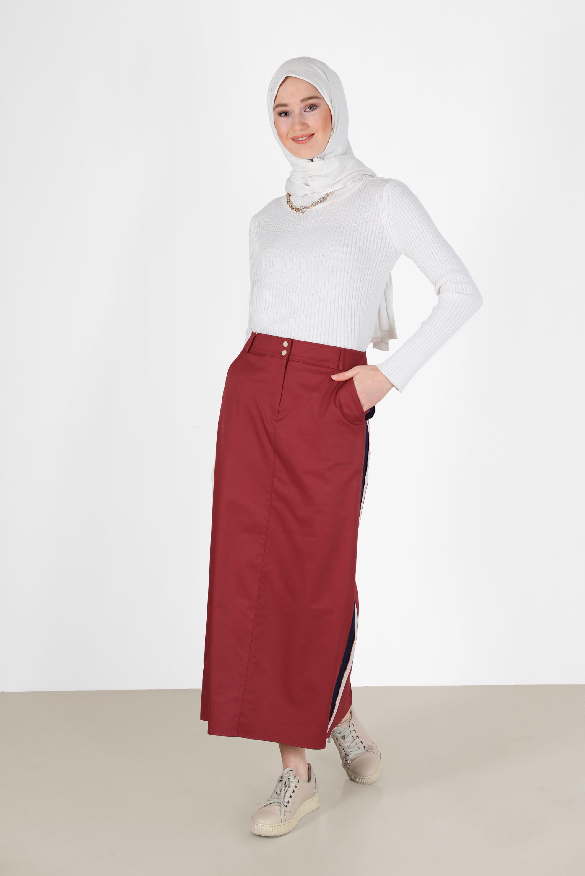 Tesettür giyim BORDO YANLARI ŞERİTLİ ETEK 6200
