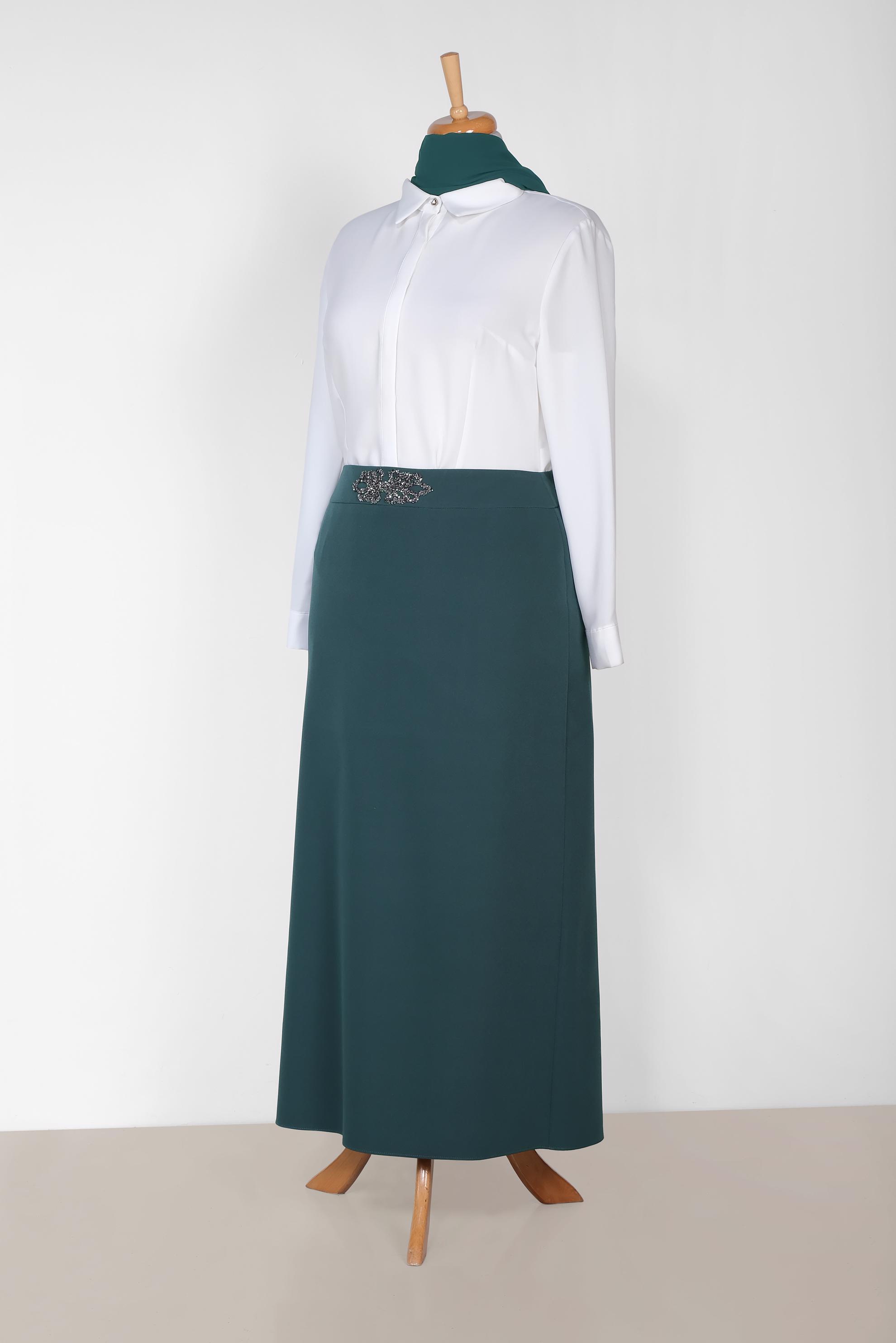 Tesettür giyim YEŞİL TAŞ BASKI DETAYLI GİZLİ YIRTMAÇLI ETEK 6313