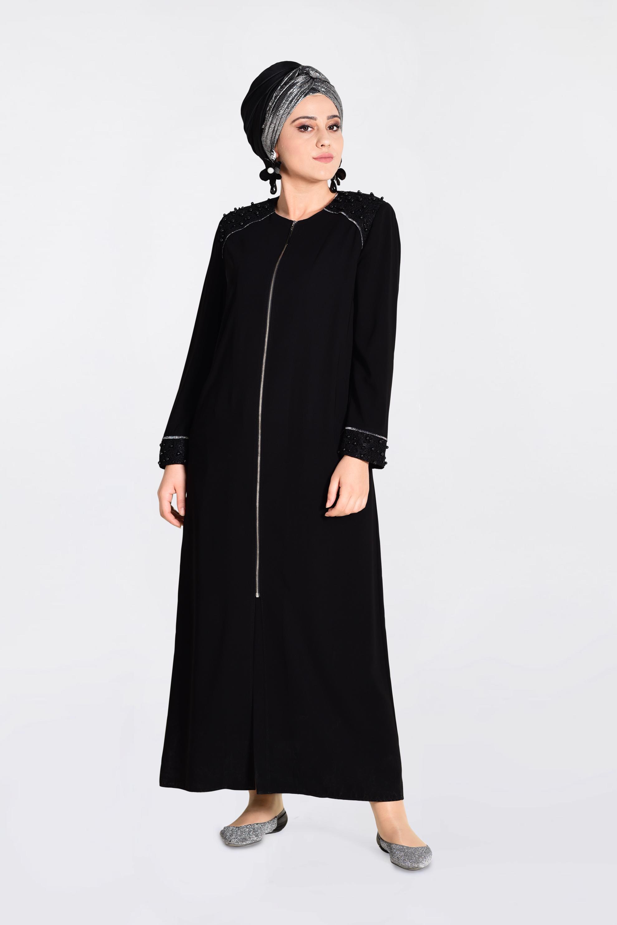 Tesettür giyim SİYAH İNCİ DETAYLI FERMUARLI FERACE 8290 