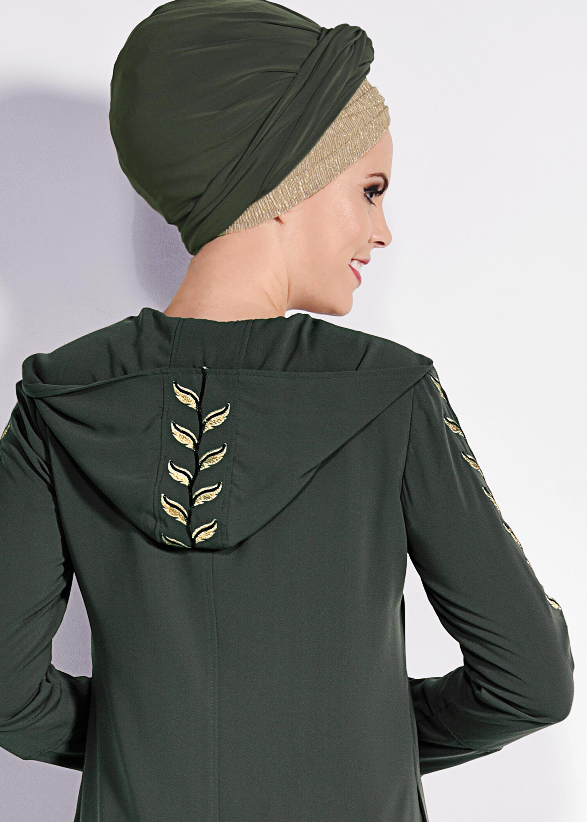 Tesettür giyim HAKİ YAPRAK DESENLİ KAPÜŞONLU FERACE 8293