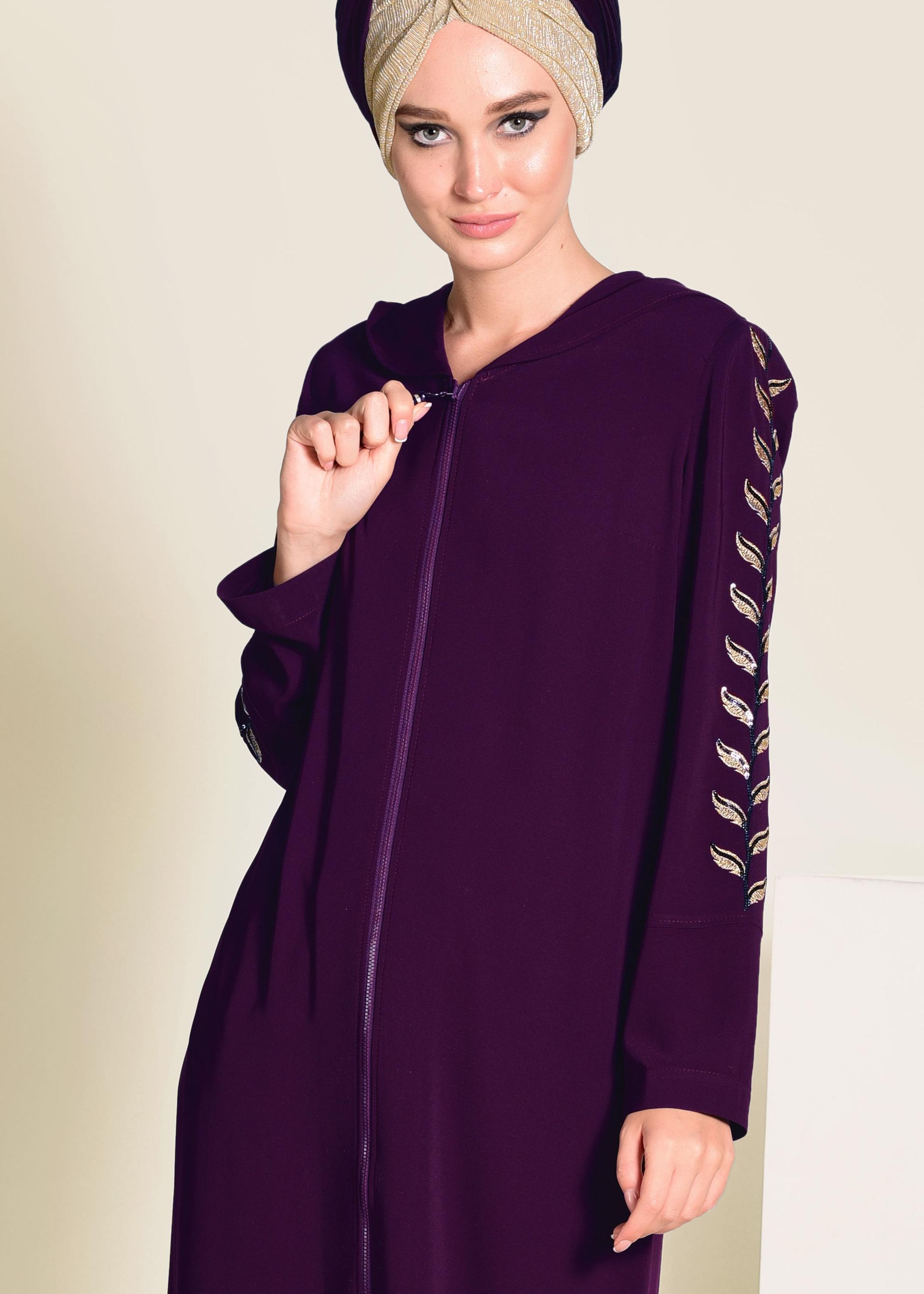 Tesettür giyim MÜRDÜM YAPRAK DESENLİ KAPÜŞONLU FERACE 8293