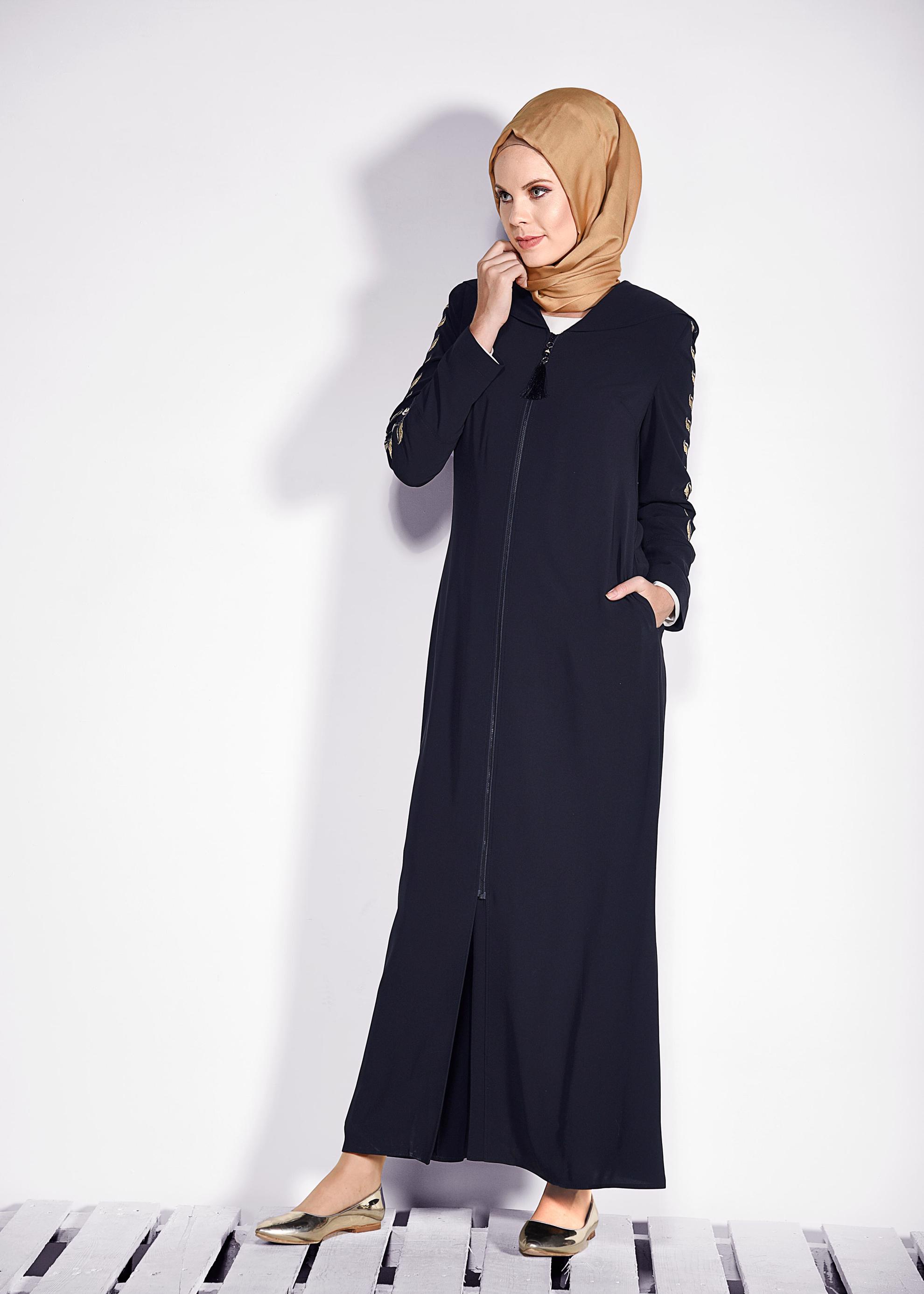 Tesettür giyim LACİVERT YAPRAK DESENLİ KAPÜŞONLU FERACE 8293