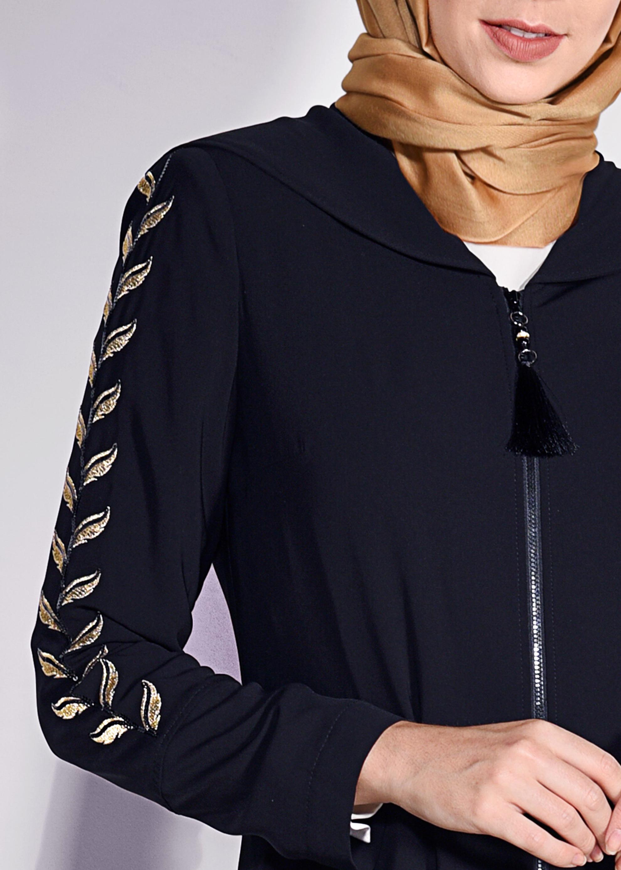 Tesettür giyim LACİVERT YAPRAK DESENLİ KAPÜŞONLU FERACE 8293