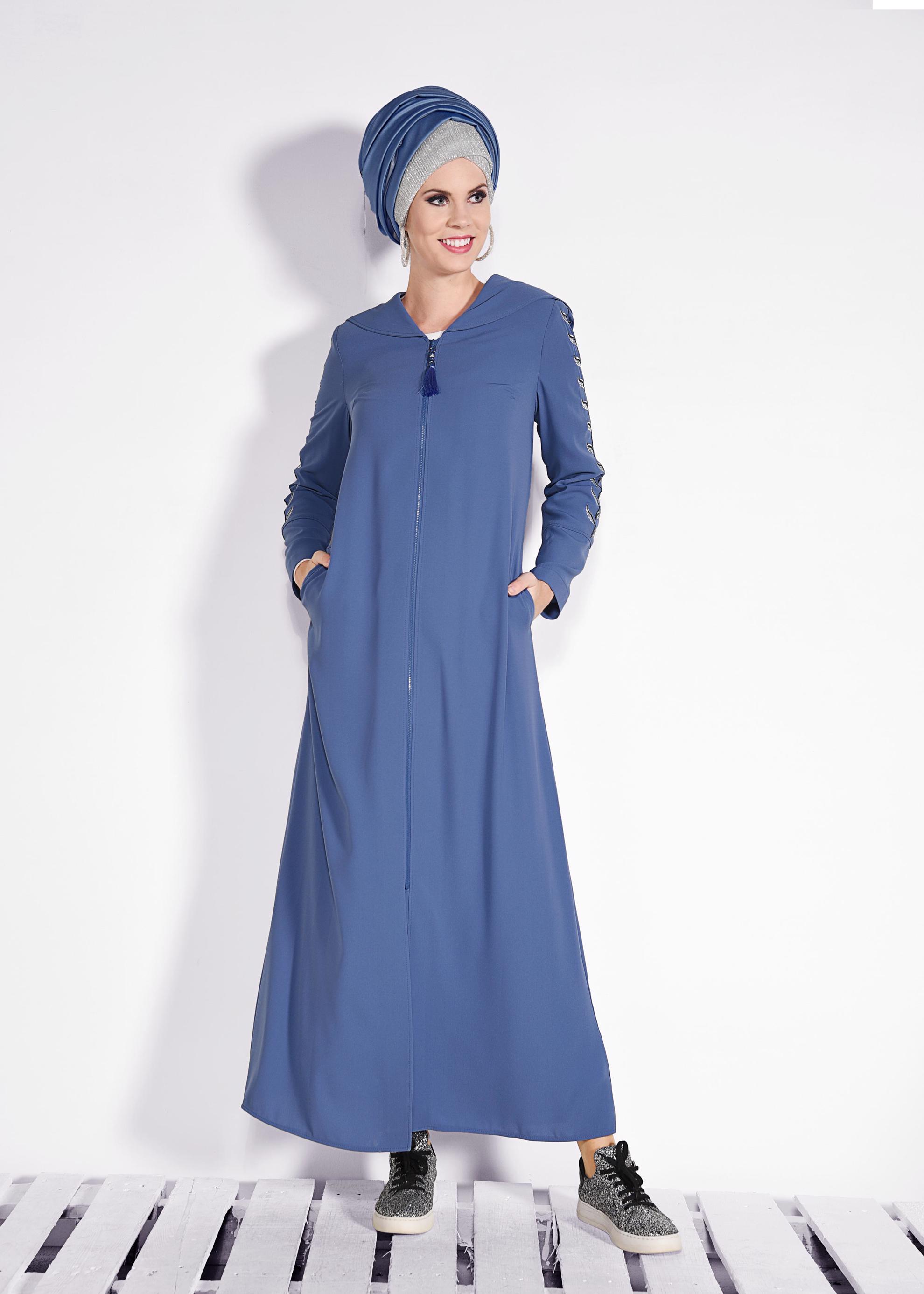 Tesettür giyim MOR YAPRAK DESENLİ KAPÜŞONLU FERACE 8293