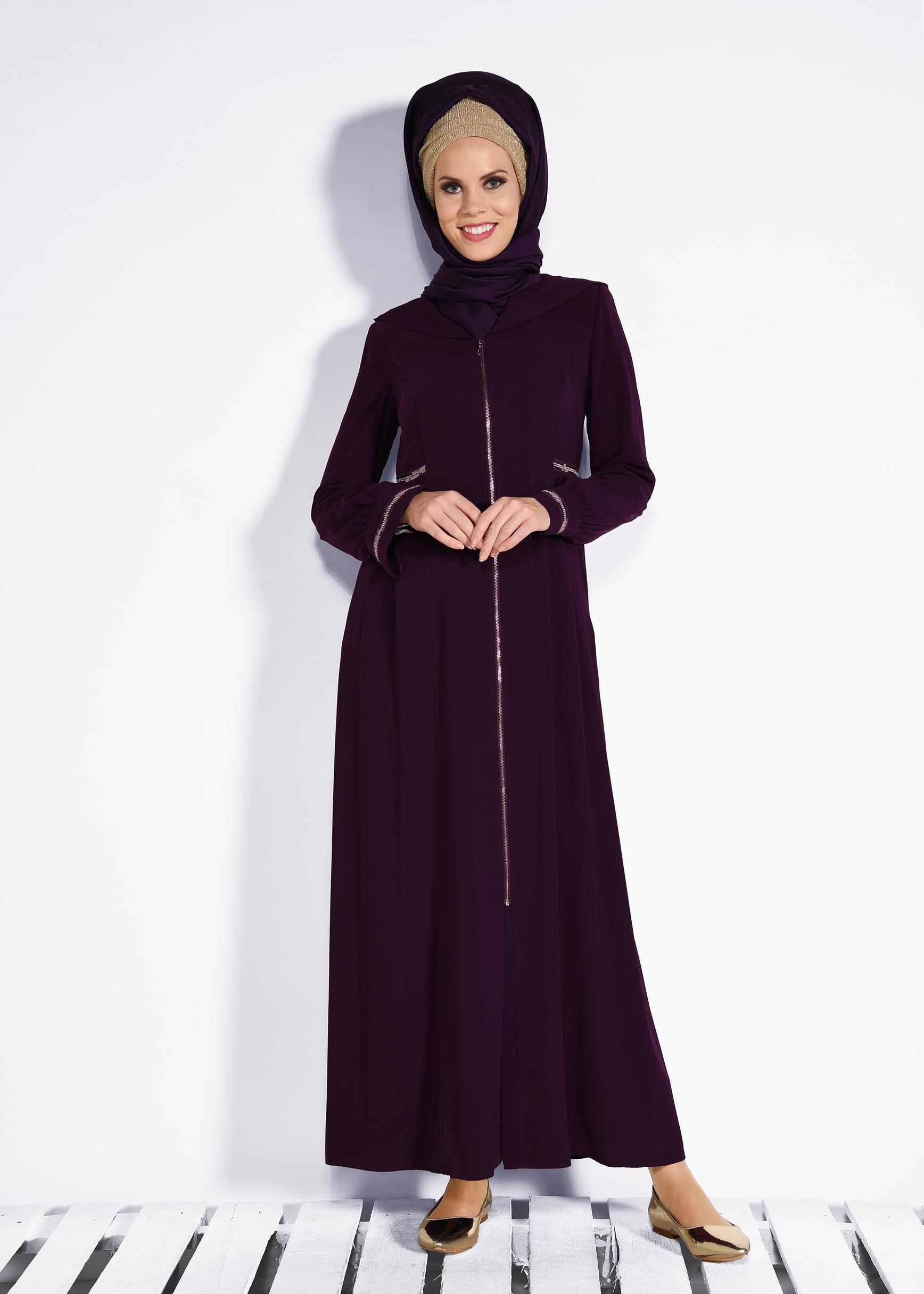 Tesettür giyim BORDO FERMUARLI VE CEPLİ FERACE 8294