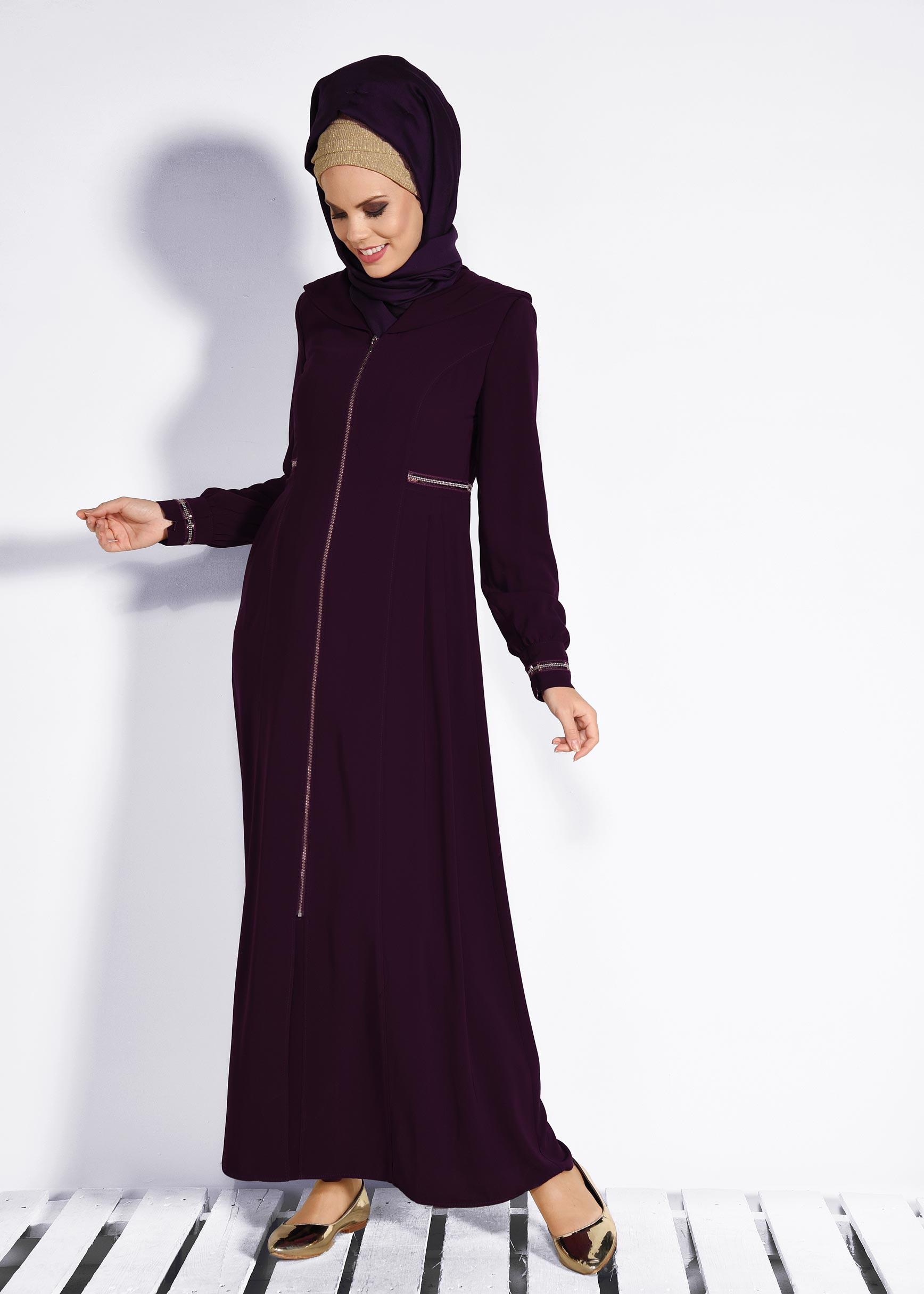 Tesettür giyim BORDO FERMUARLI VE CEPLİ FERACE 8294