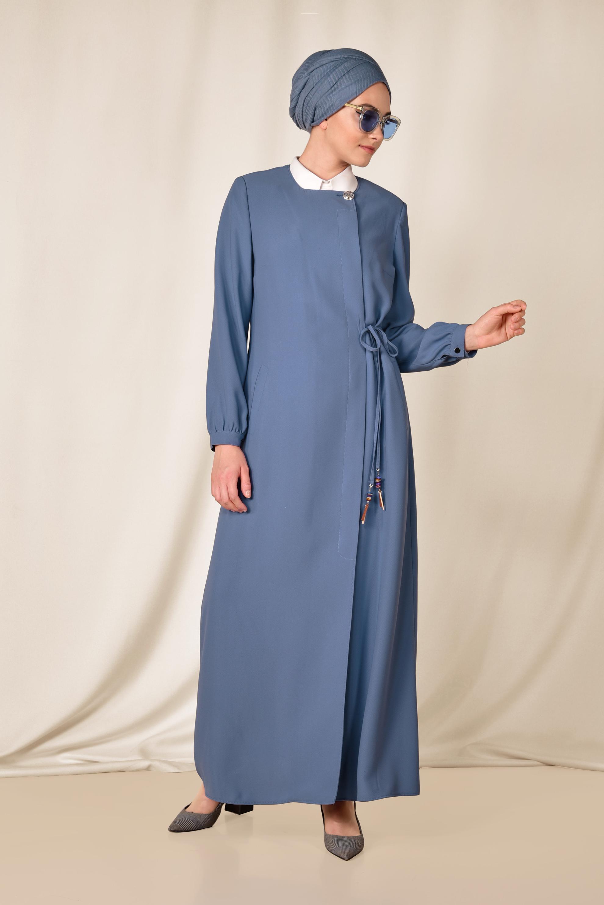 Tesettür giyim LACİVERT BELİ BAĞCIKLI GİZLİ DÜĞMELİ FERACE 8303