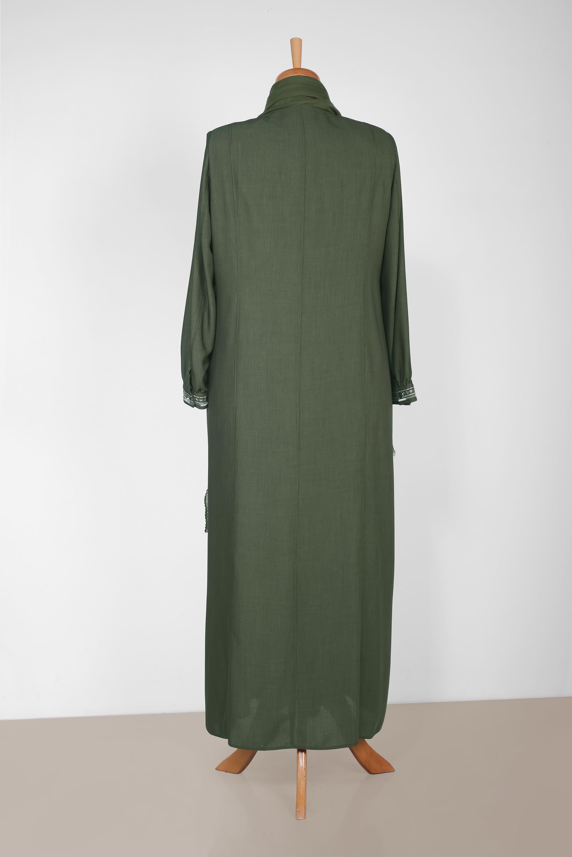 Tesettür giyim HAKİ PUL VE NAKIŞ DETAYLI FERACE 8306