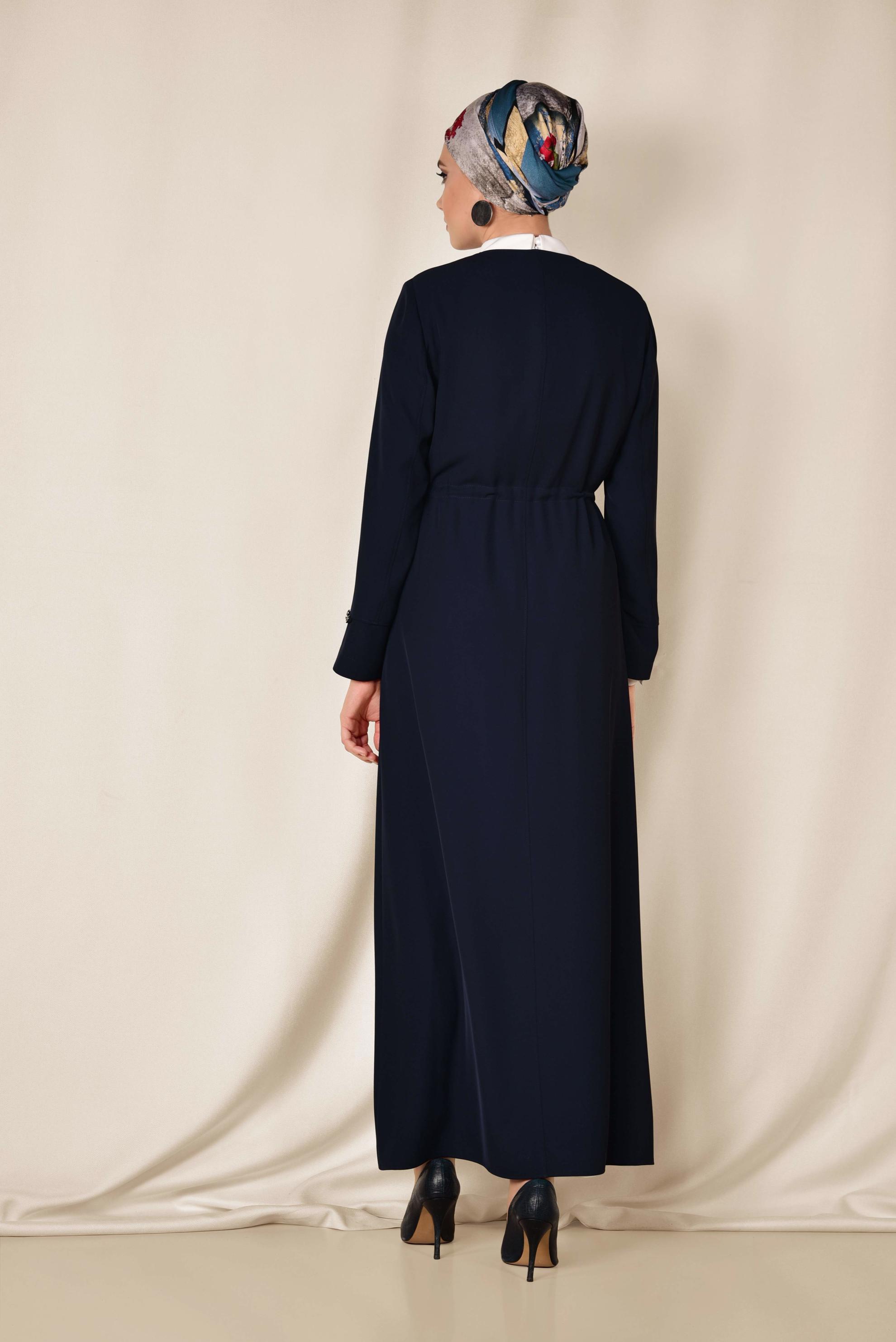 Tesettür giyim LACİVERT BELİ BÜZGÜLÜ FERMUARLI FERACE 8307