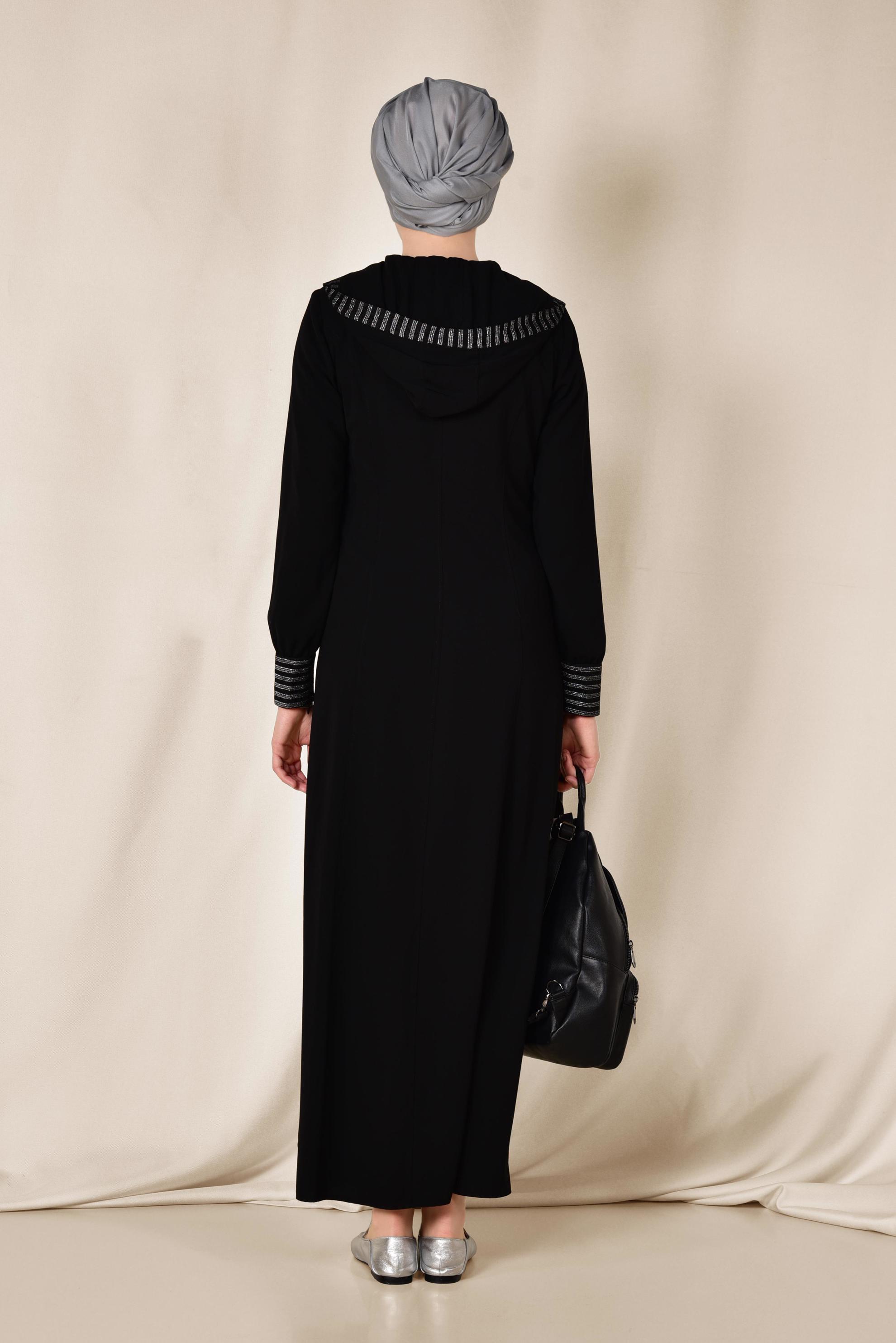 Tesettür giyim SİYAH SİM DETAYLI KAPÜŞONLU SPOR FERACE 8309