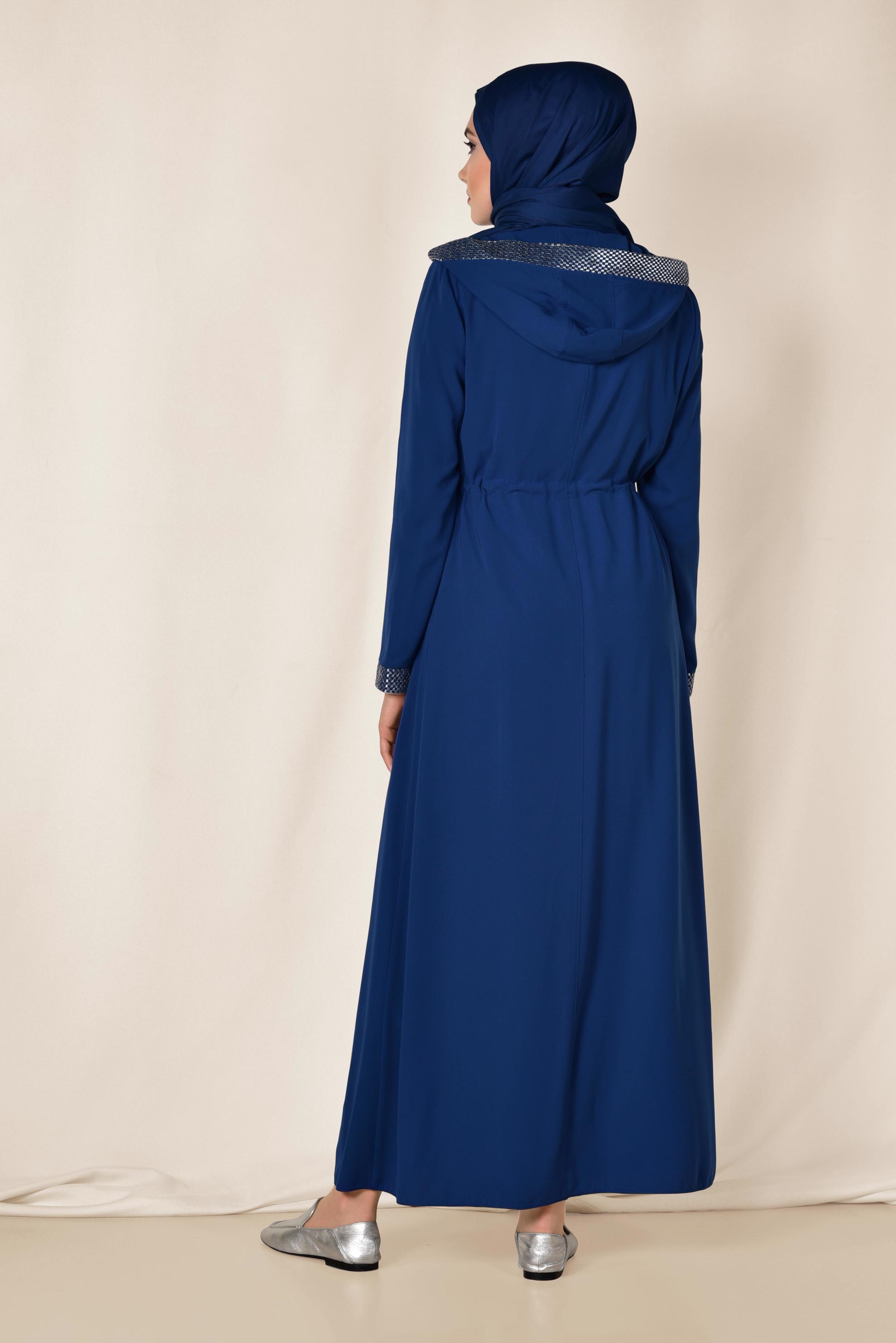 Tesettür giyim MAVİ BELİ BÜZGÜLÜ FERMUARLI FERACE 8310