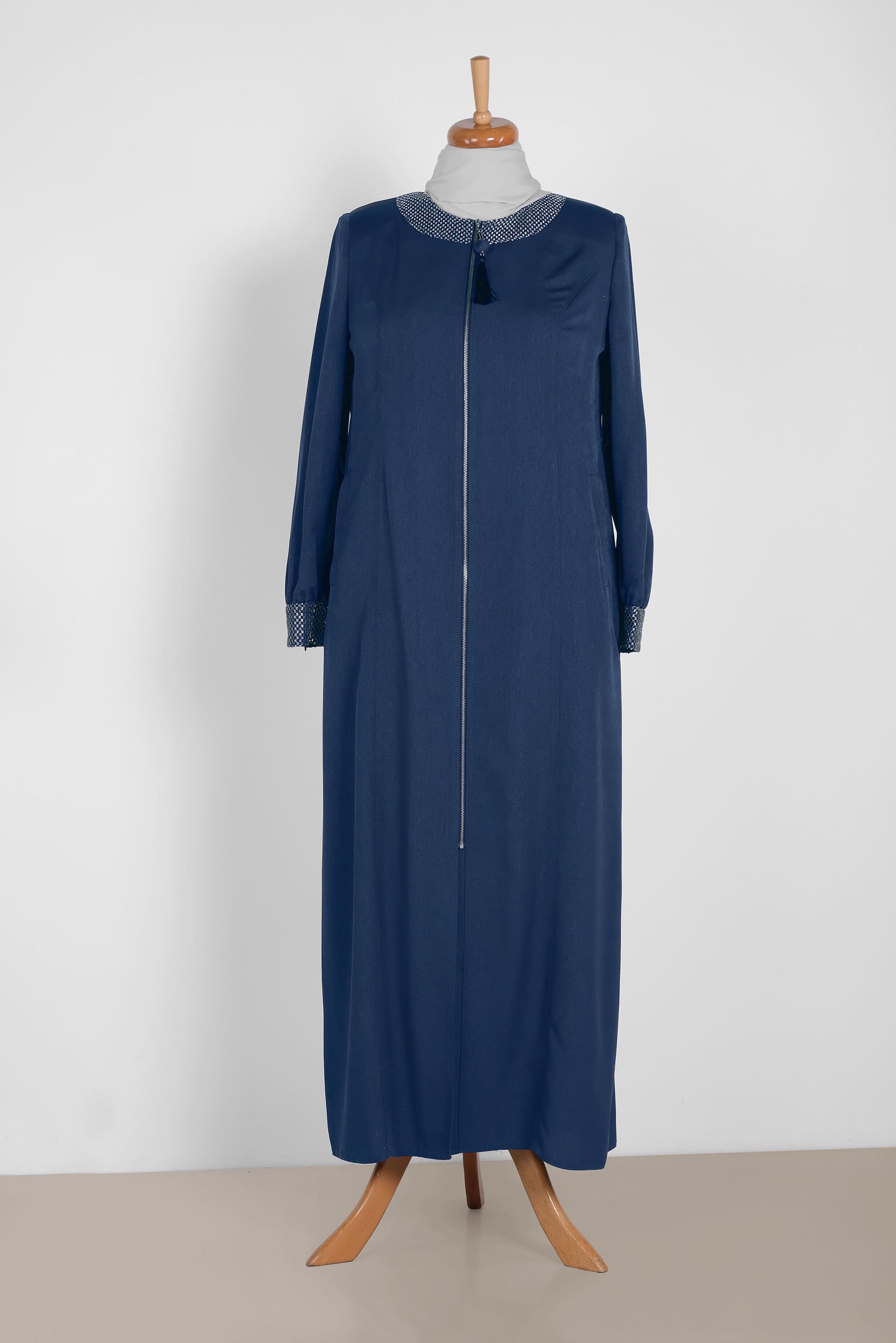 Tesettür giyim LACİVERT YAKA VE MANŞET SİM NAKIŞLI FERACE 8311 