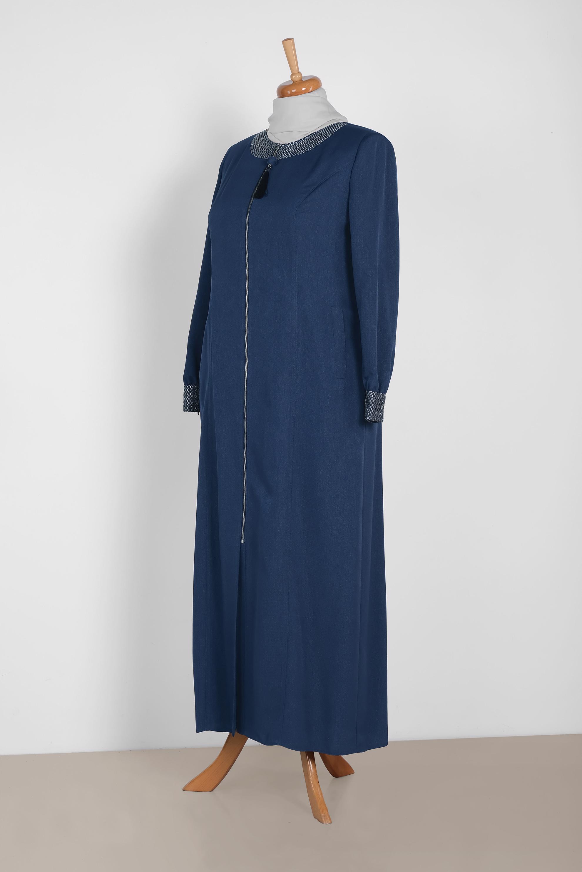 Tesettür giyim LACİVERT YAKA VE MANŞET SİM NAKIŞLI FERACE 8311 