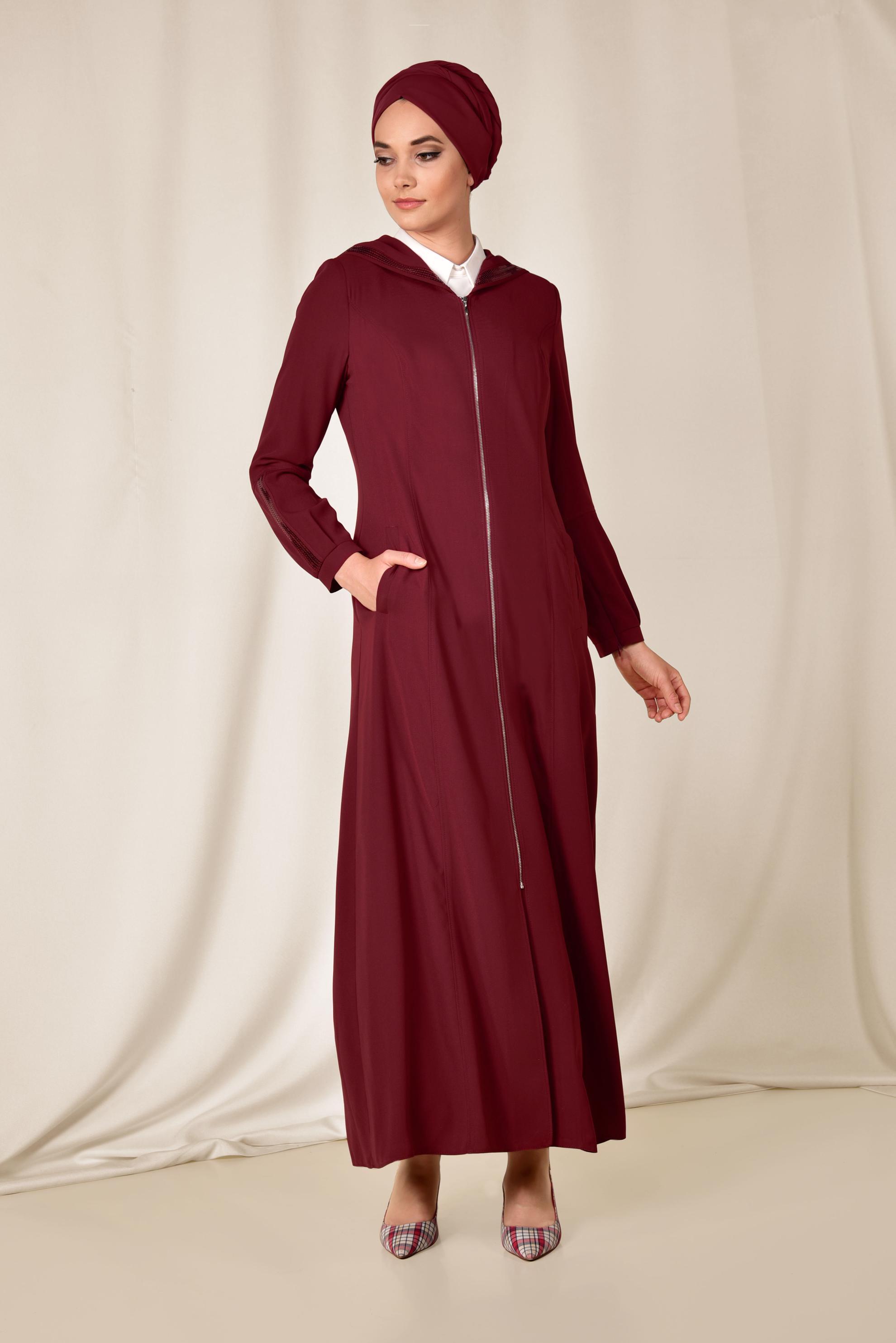 Tesettür giyim BORDO PUL PAYET DETAYLI FERMUARLI FERACE 8312