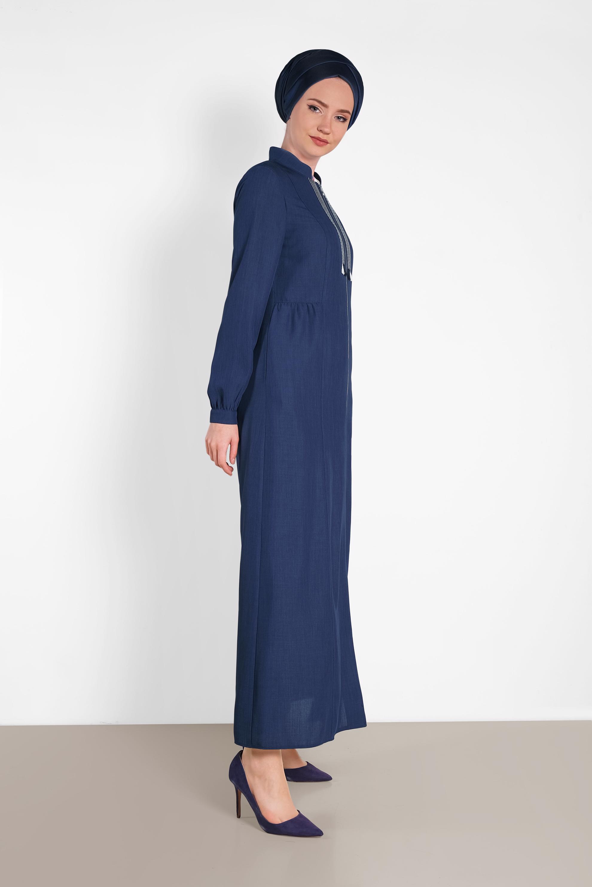 Tesettür giyim LACİVERT HAKİM YAKA FERMUARLI FERACE 8321
