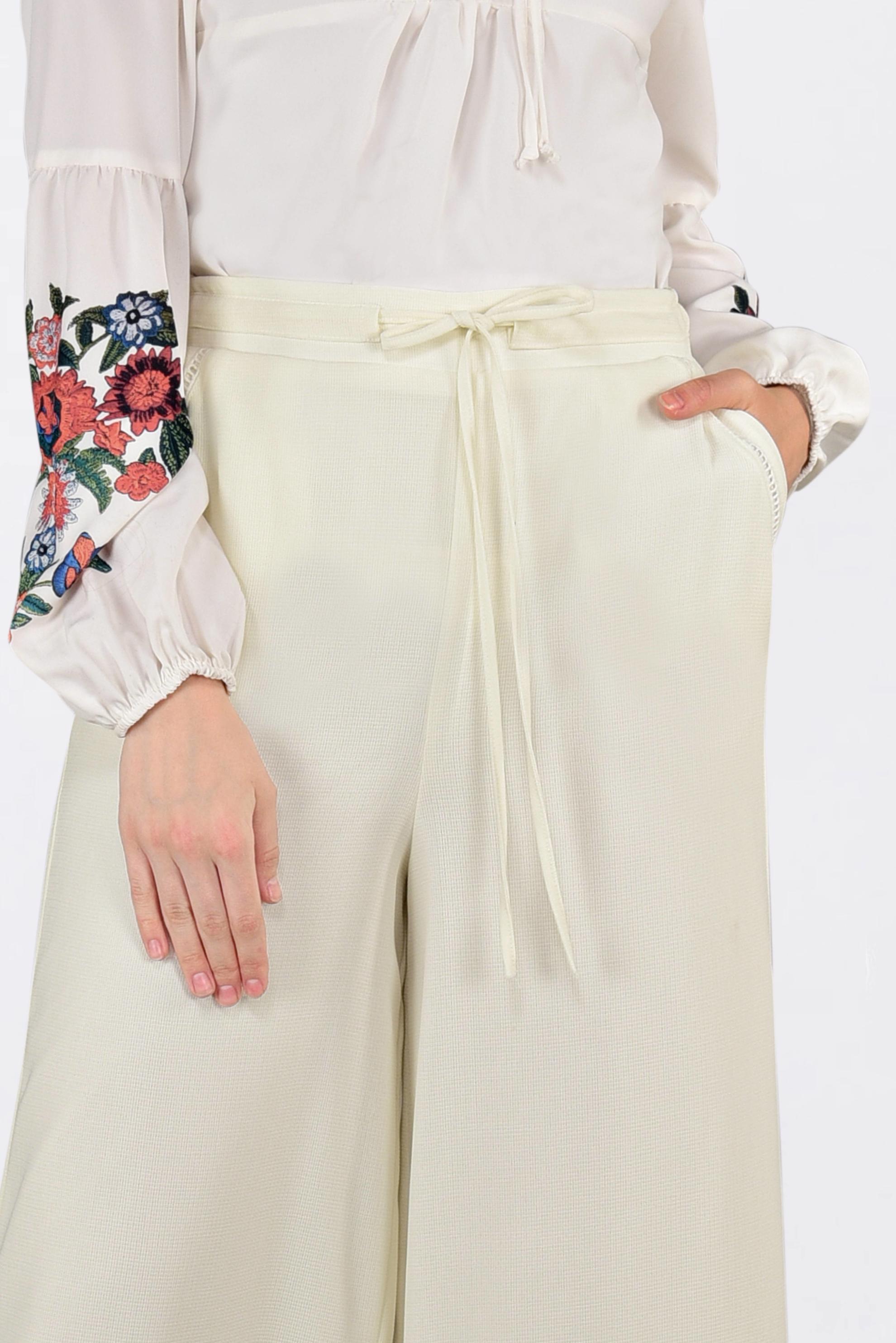 Tesettür giyim EKRU BELİ BAĞCIKLI BOL PAÇA PANTOLON 7371