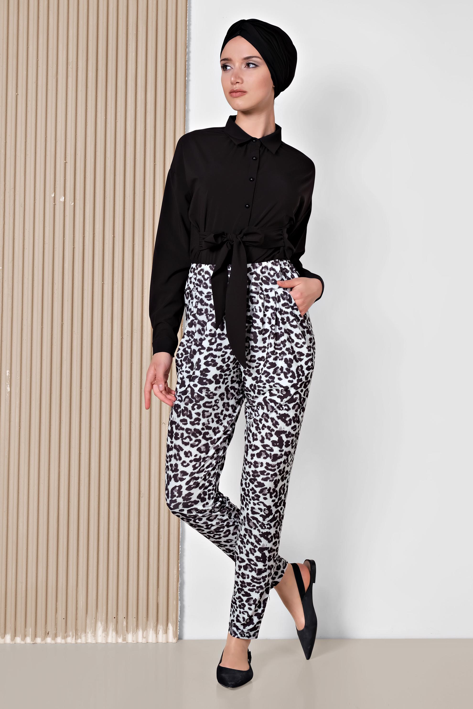 Tesettür giyim SİYAH LEOPAR DESENLİ CEPLİ PANTOLON 7506