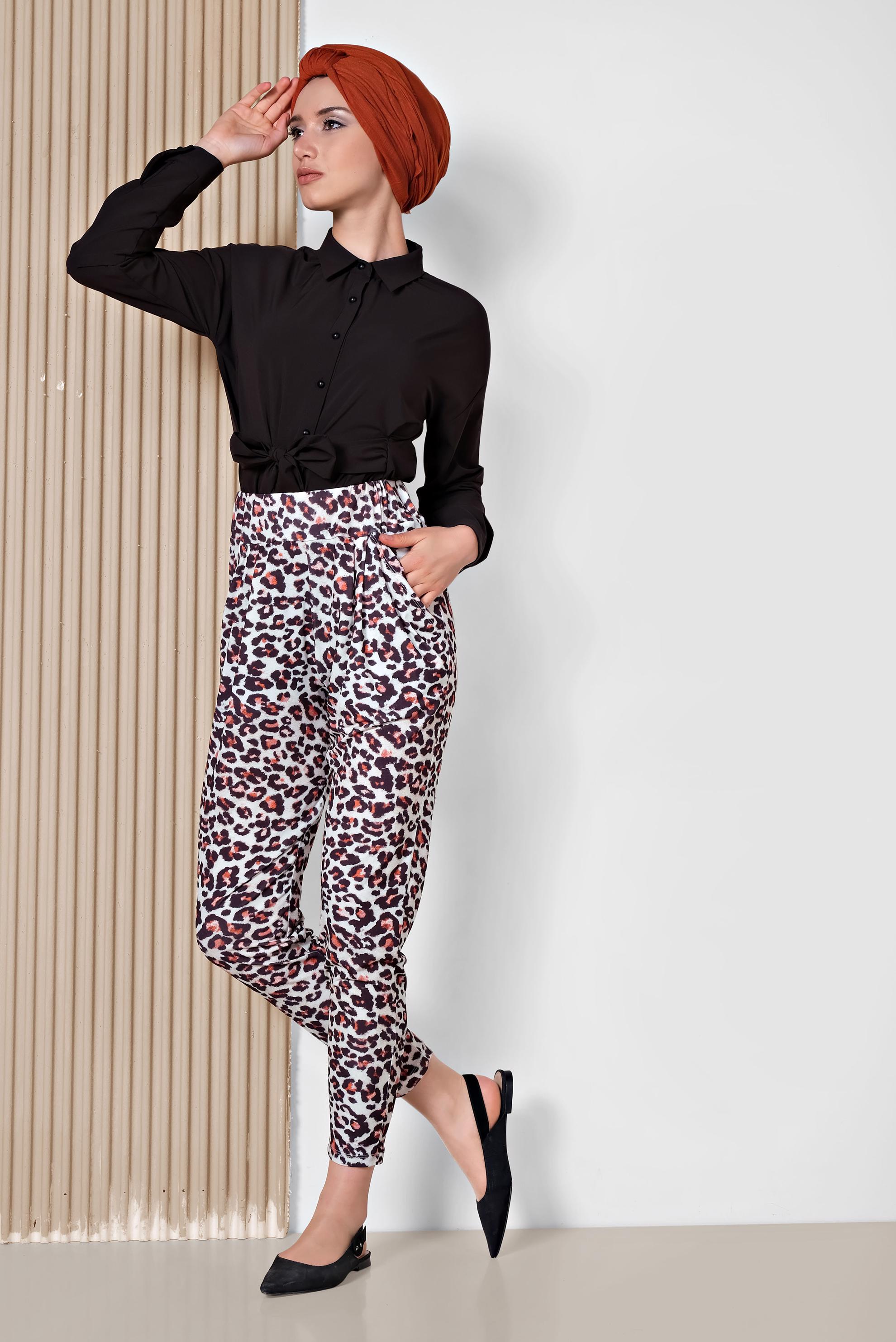 Tesettür giyim SİYAH LEOPAR DESENLİ CEPLİ PANTOLON 7506