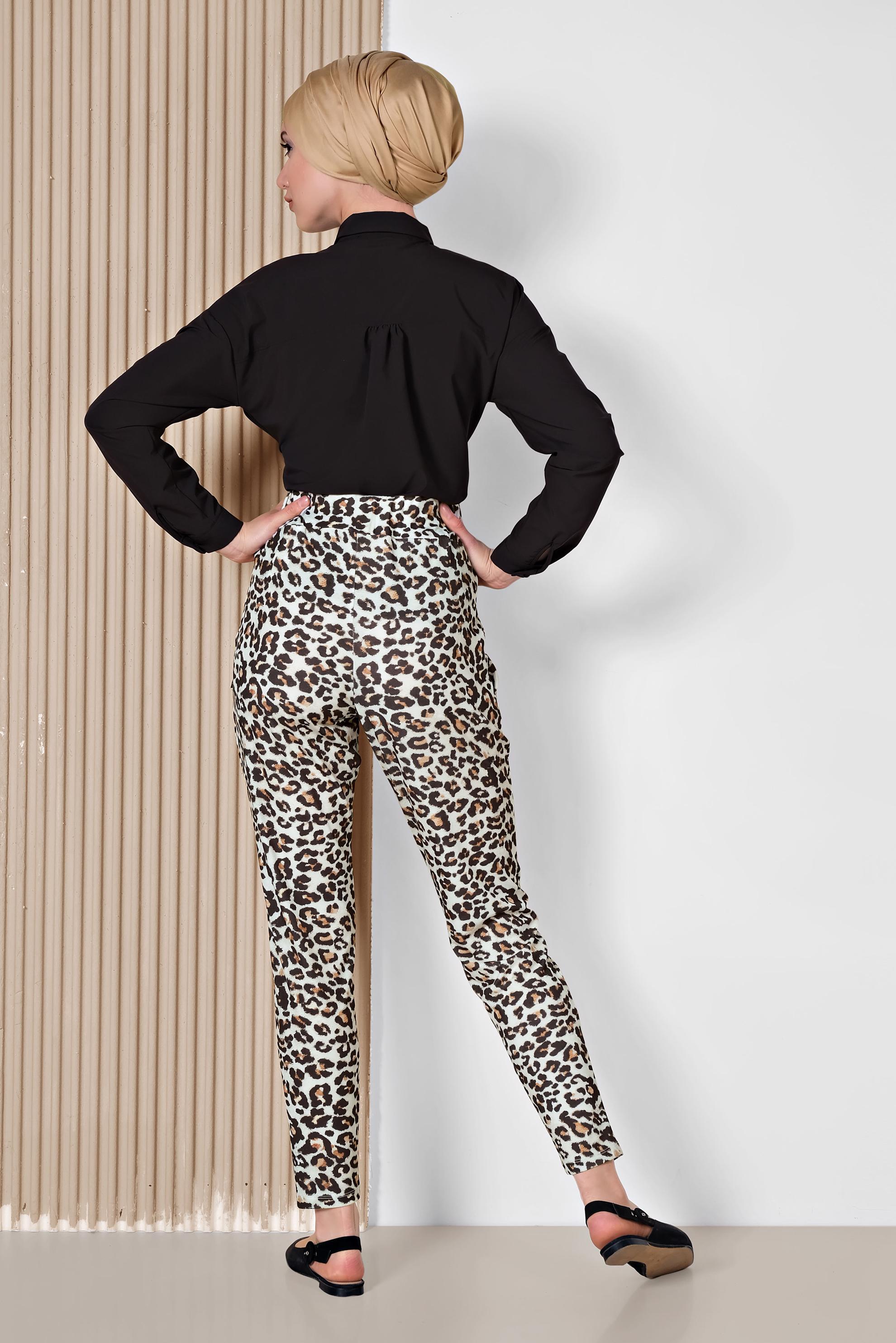 Tesettür giyim SİYAH LEOPAR DESENLİ CEPLİ PANTOLON 7506