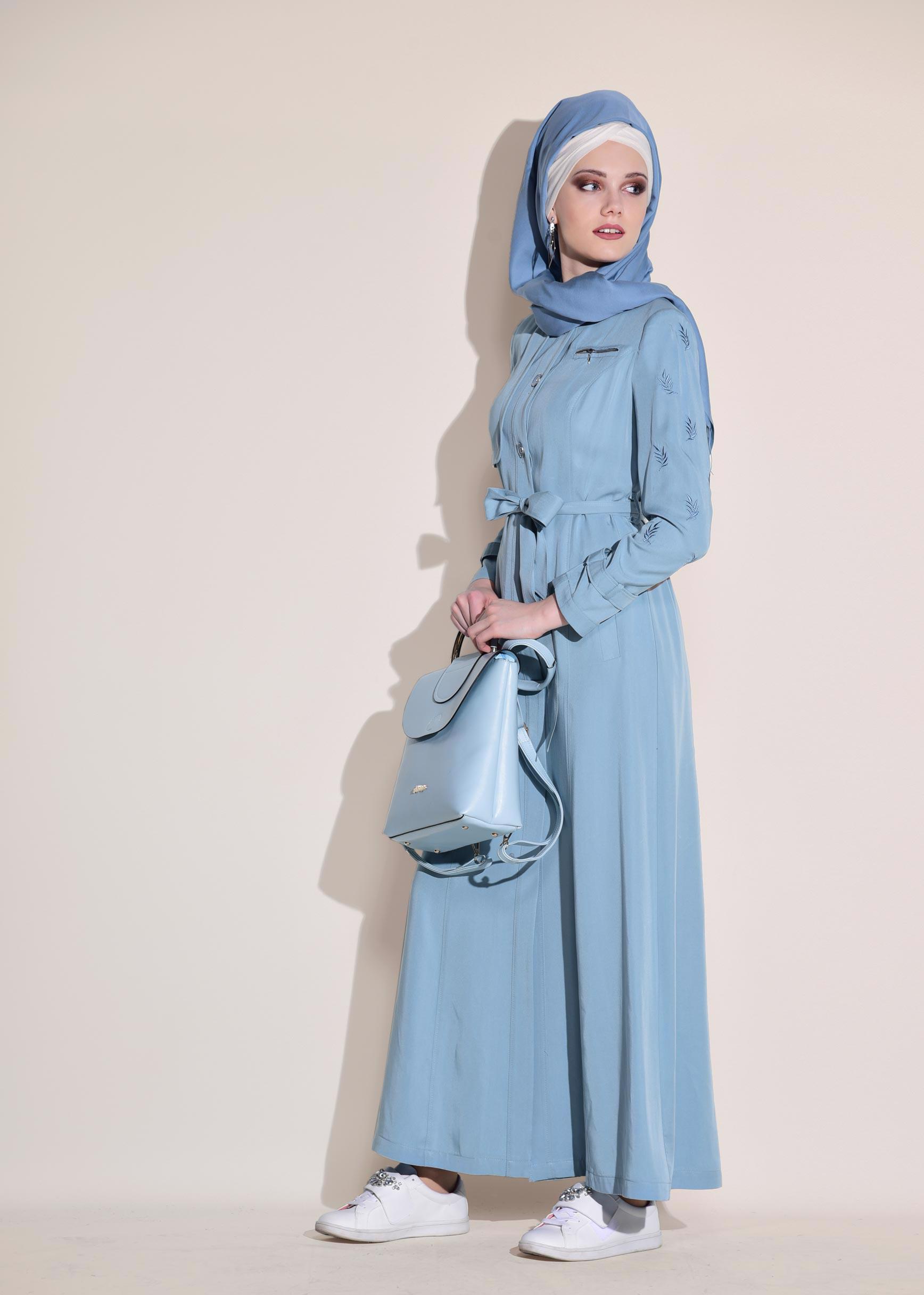 Tesettür giyim MAVİ YAPRAK BASKILI CEPLİ PARDESÜ 1228 