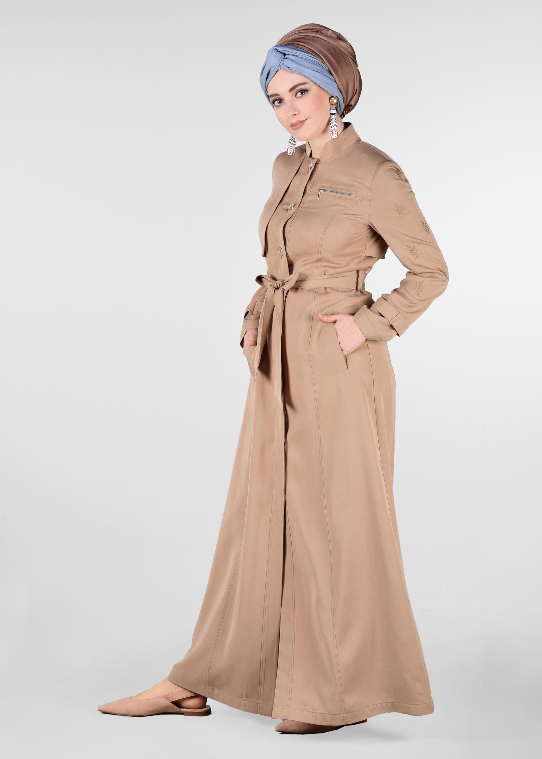 Tesettür giyim KAHVE YAPRAK BASKILI CEPLİ PARDESÜ 1228 