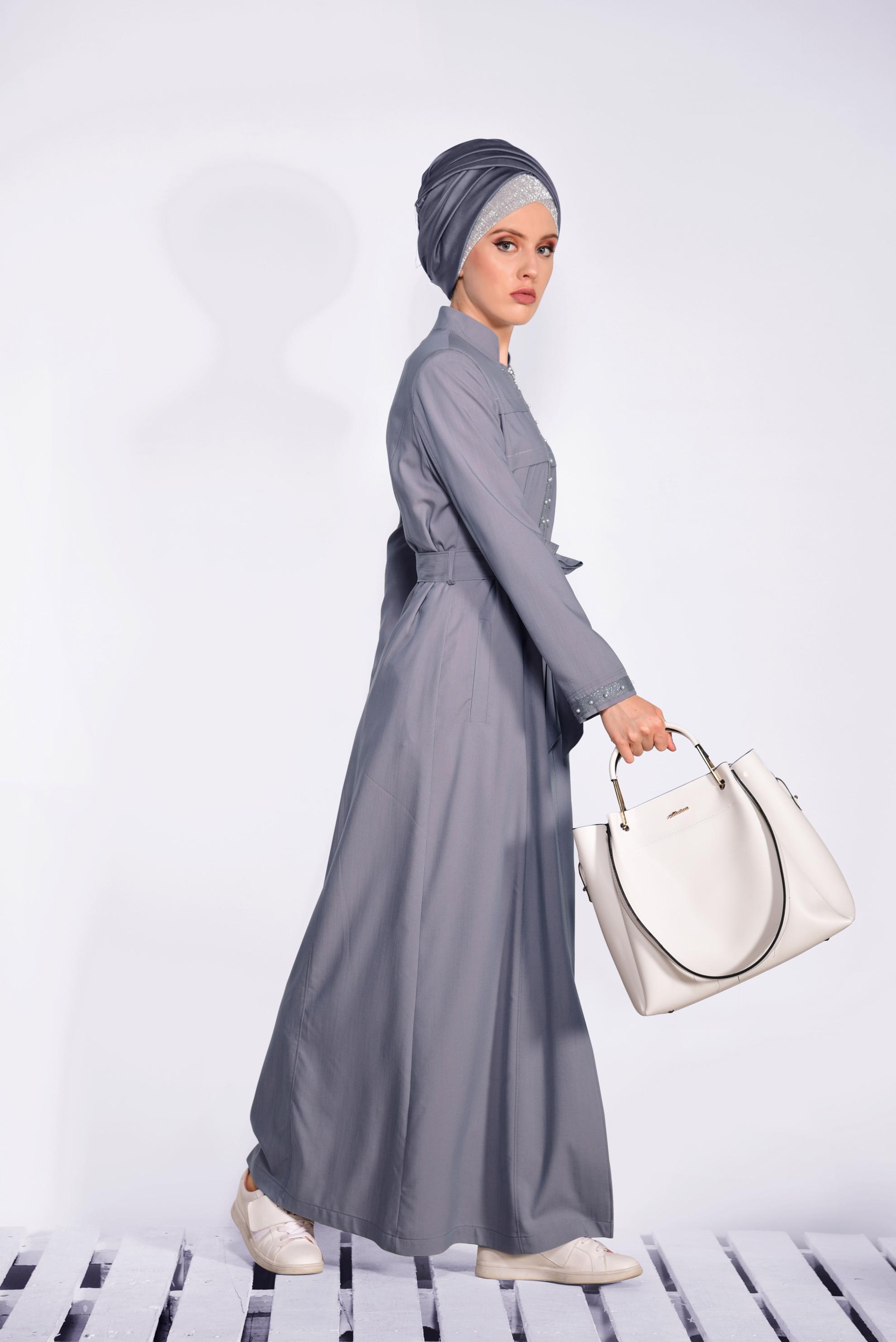 Tesettür giyim GRİ İNCİ DETAYLI FERMUARLI PARDESÜ 1237 