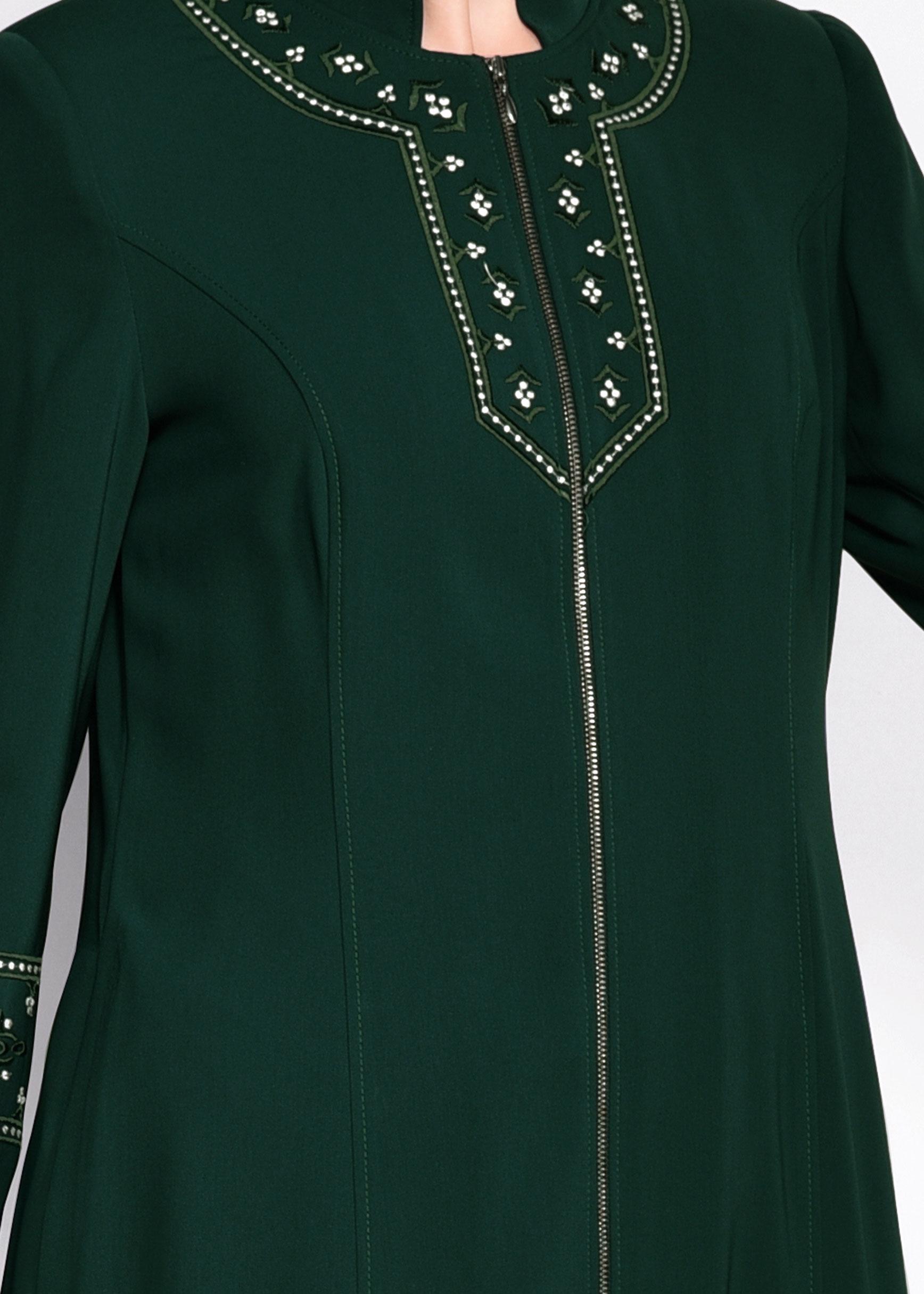 Tesettür giyim YEŞİL KOLLARI VE YAKASI İŞLEMELİ FERMUARLI PARDESÜ  1281 