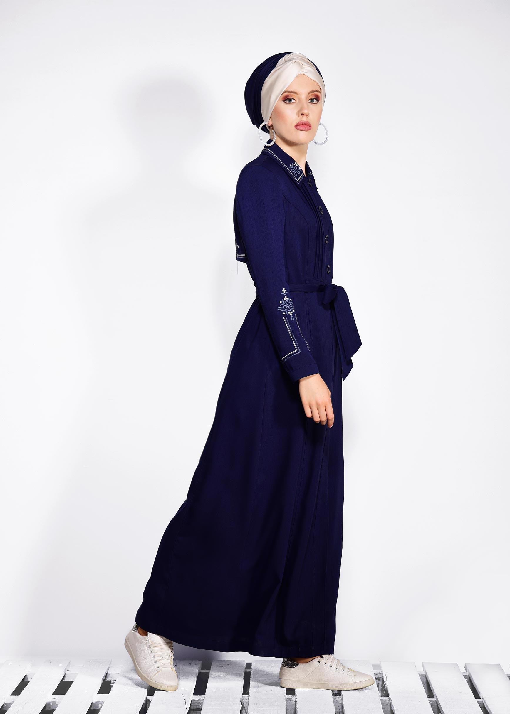 Tesettür giyim LACİVERT KOLLARI VE SIRTI NAKIŞLI PARDESÜ 1283 