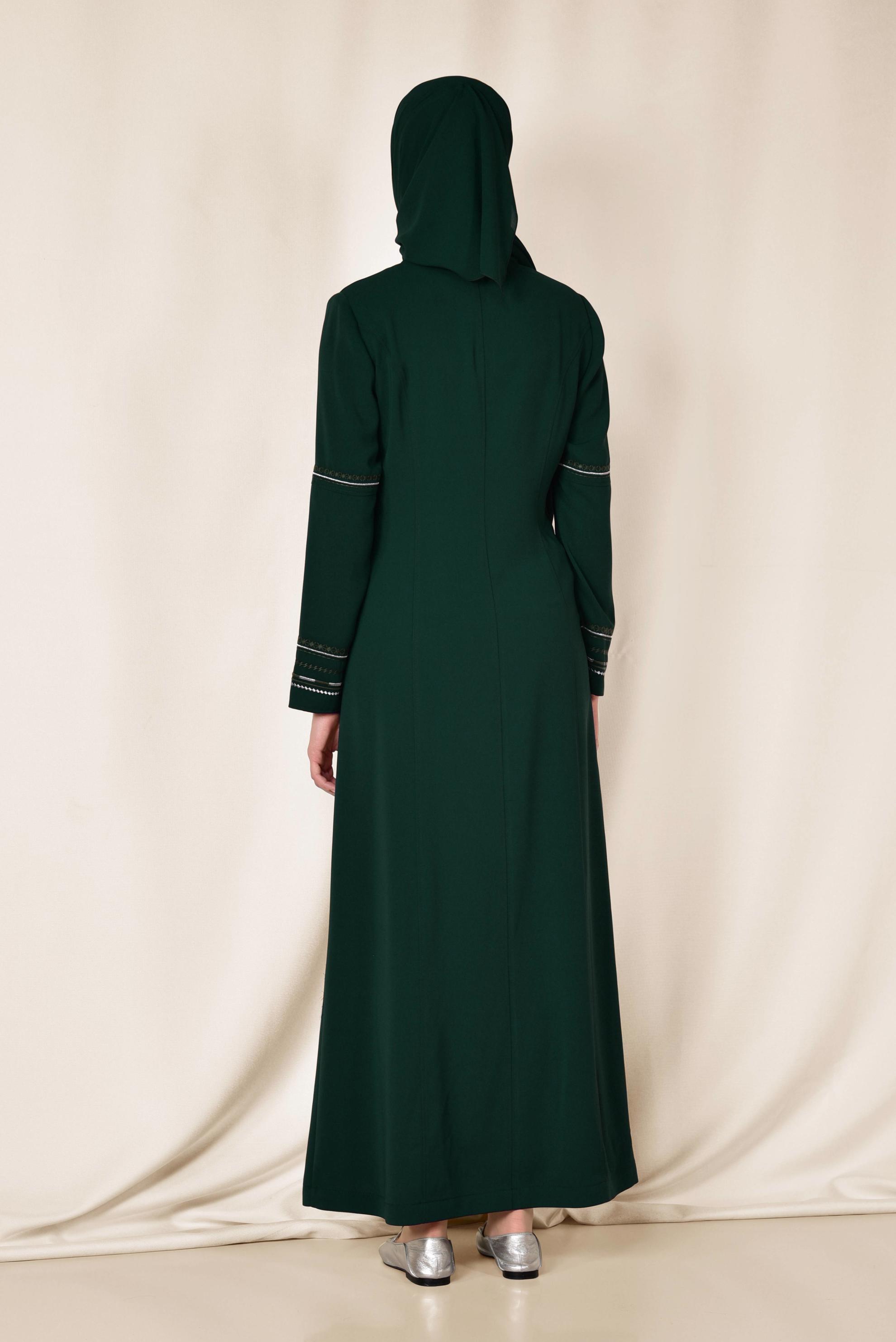 Tesettür giyim YEŞİL NAKIŞLI PÜSKÜL DETAYLI PARDESÜ 1417