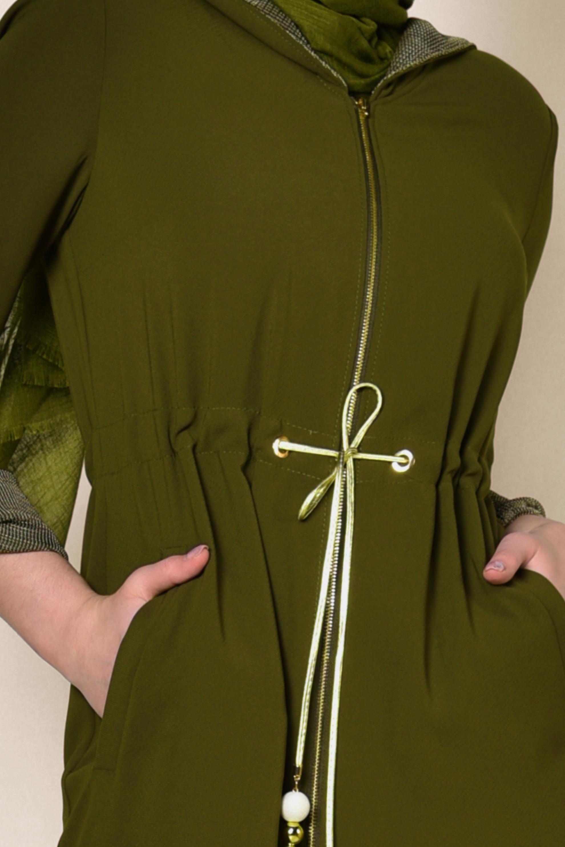 Tesettür giyim HAKİ BELİ BÜZGÜLÜ KAPÜŞONLU PARDESÜ 1420