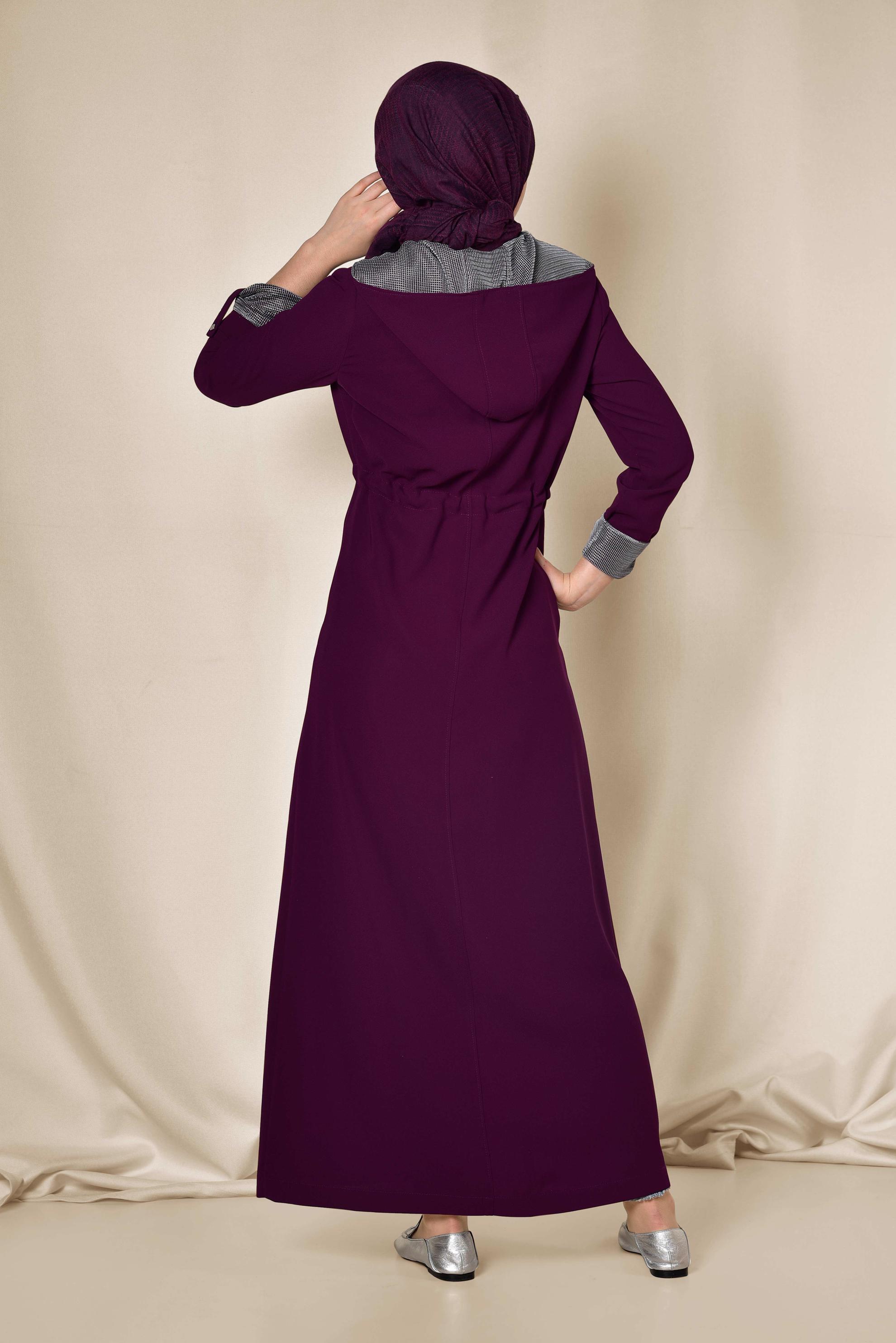 Tesettür giyim MOR BELİ BÜZGÜLÜ KAPÜŞONLU PARDESÜ 1420