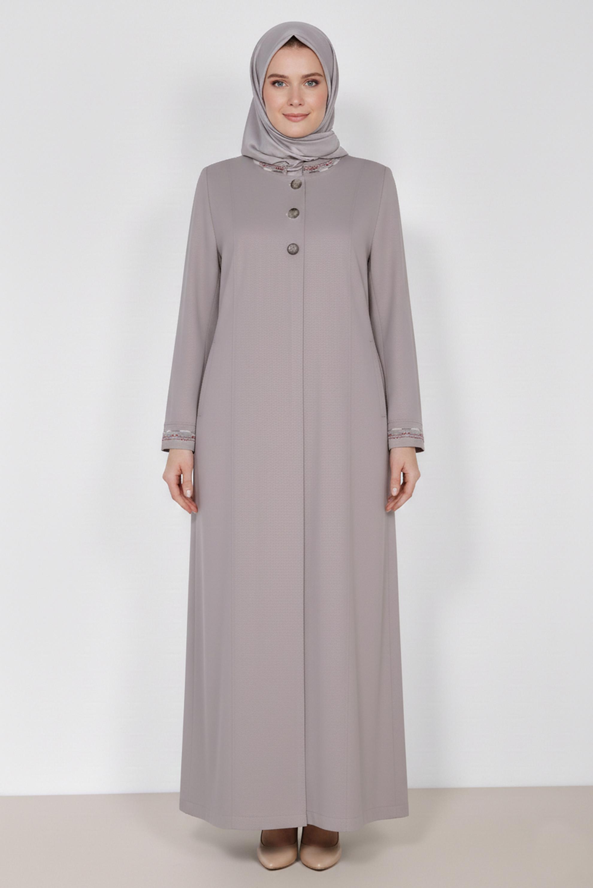 Tesettür giyim BEJ YAKA VE MANŞET NAKIŞLI PARDESÜ 1430 