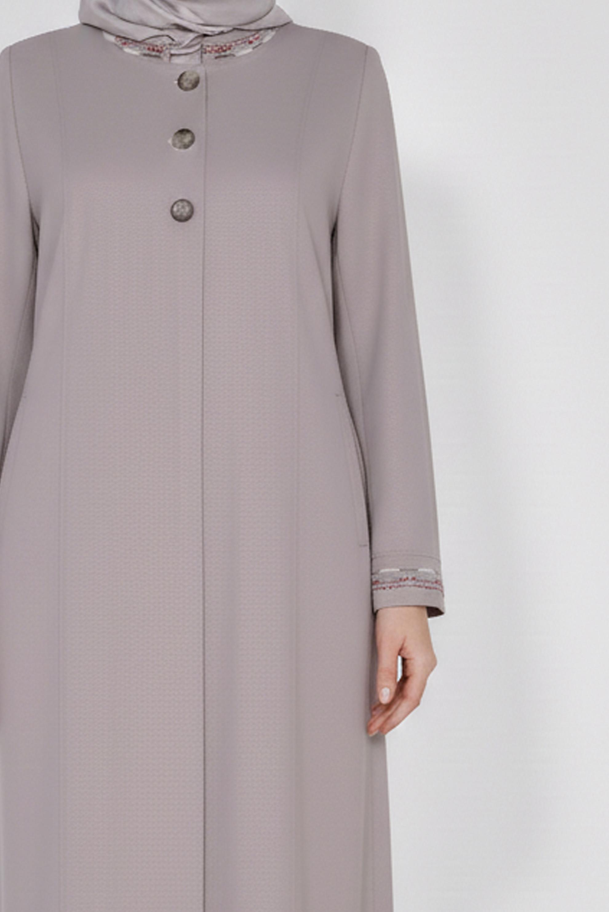 Tesettür giyim BEJ YAKA VE MANŞET NAKIŞLI PARDESÜ 1430 