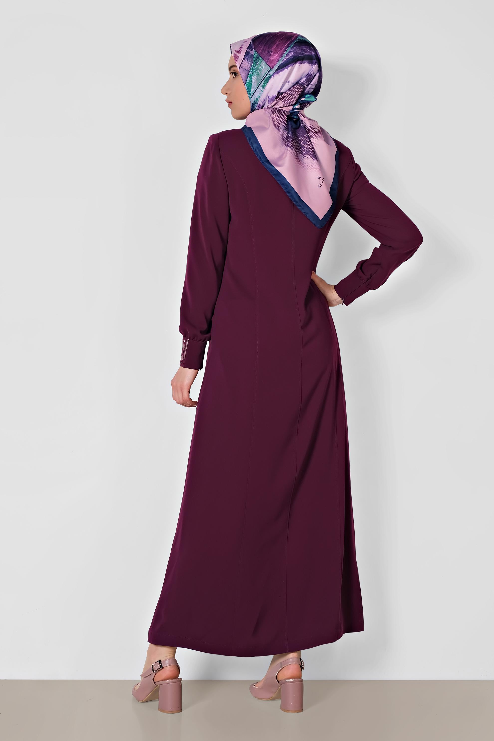 Tesettür giyim MÜRDÜM YAKASI VE MANŞETLERİ NAKIŞLI PARDESÜ 1451