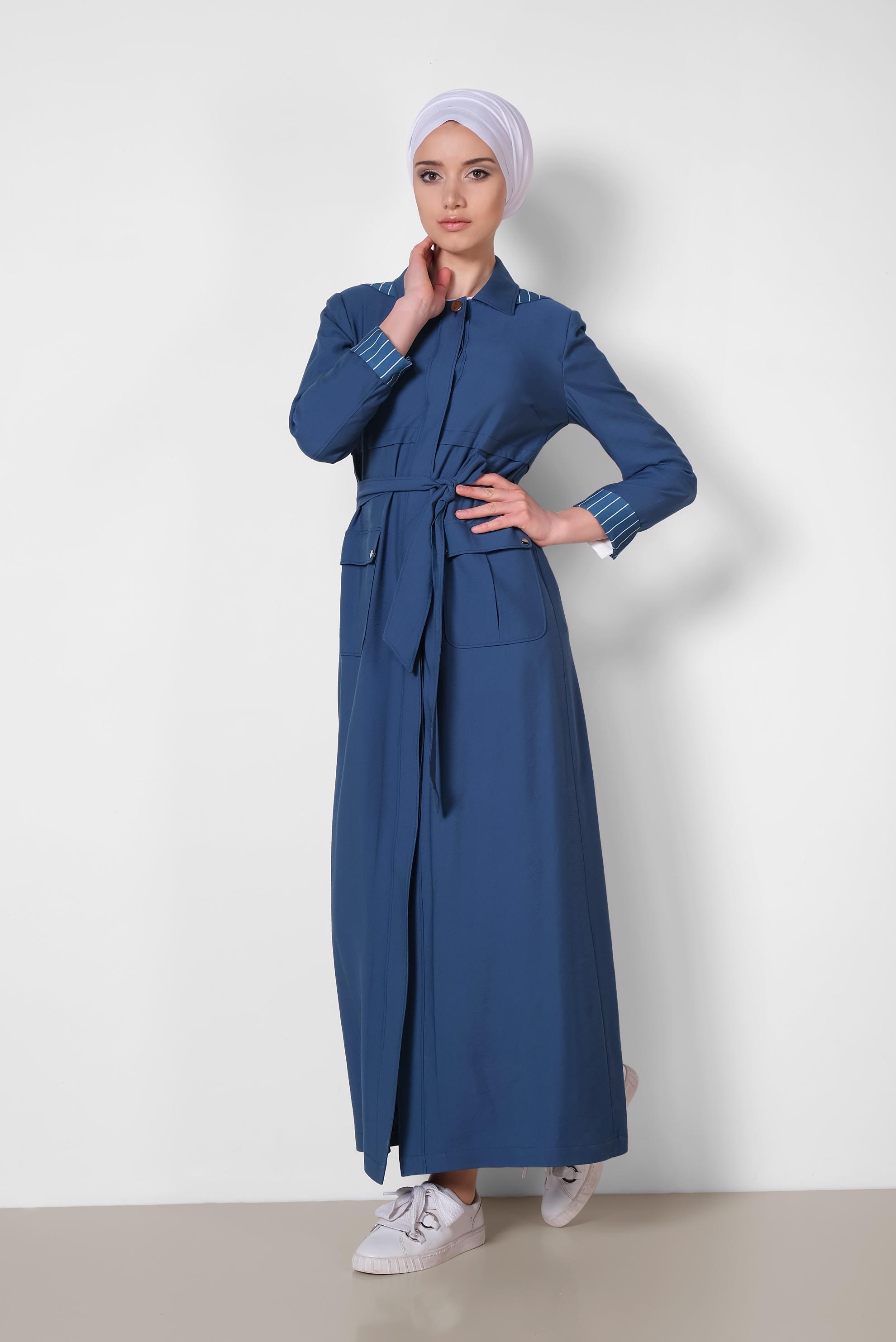 Tesettür giyim LACİVERT GİZLİ DÜĞMELİ KAPÜŞONLU PARDESÜ 1453